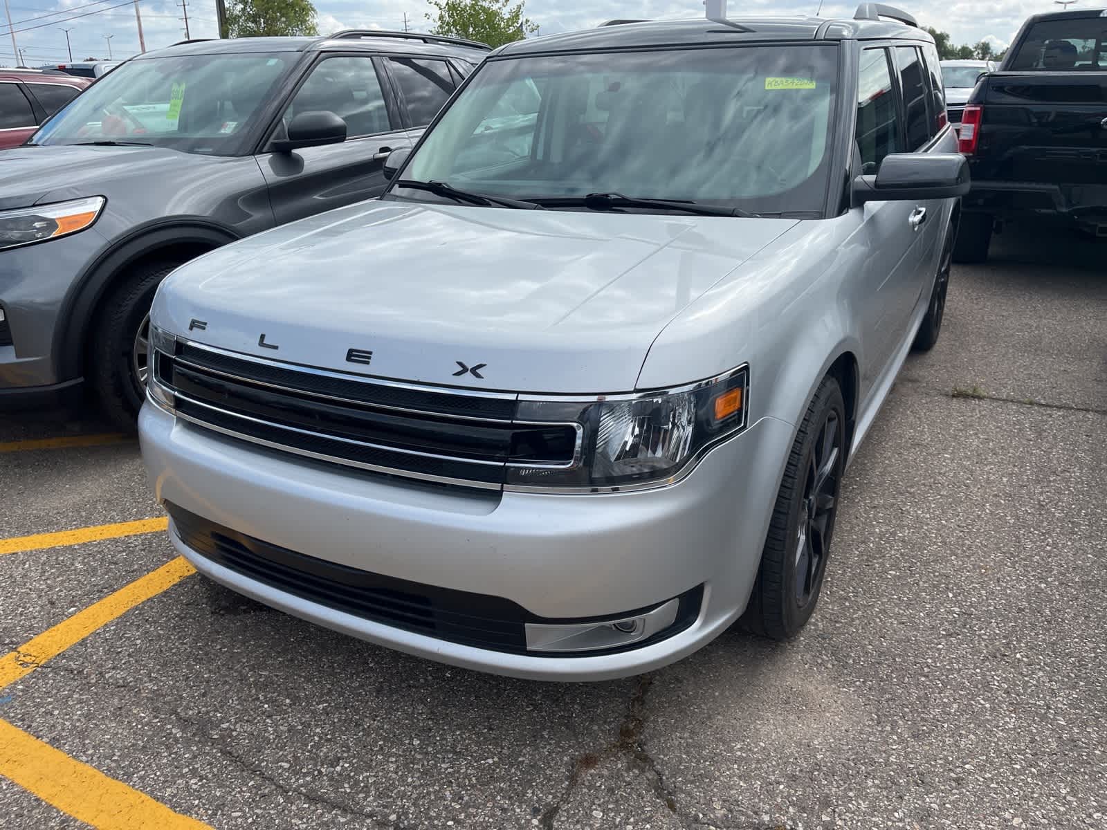 Thumbnail: 2019 Ford Flex - 3