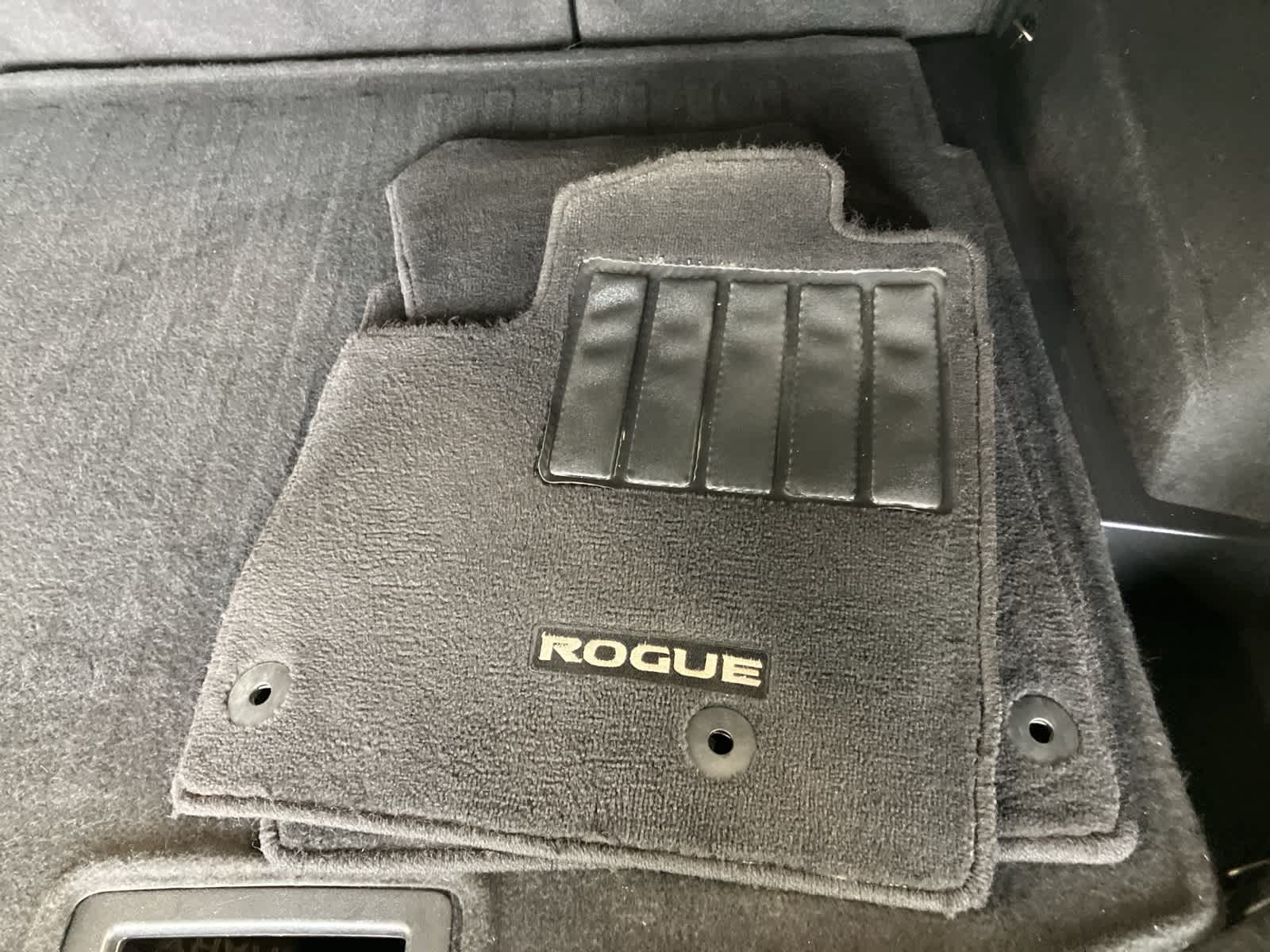 Thumbnail: 2023 Nissan Rogue - 26