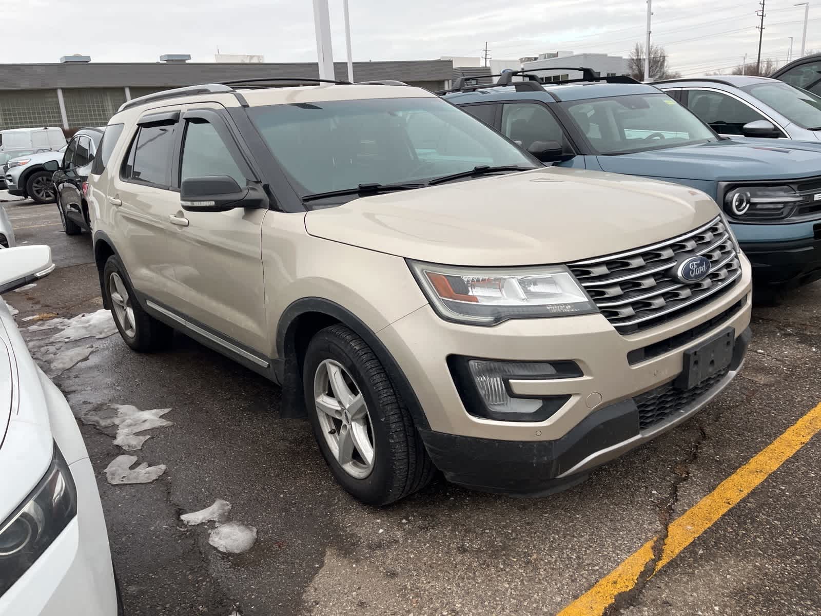 Thumbnail: 2017 Ford Explorer - 18