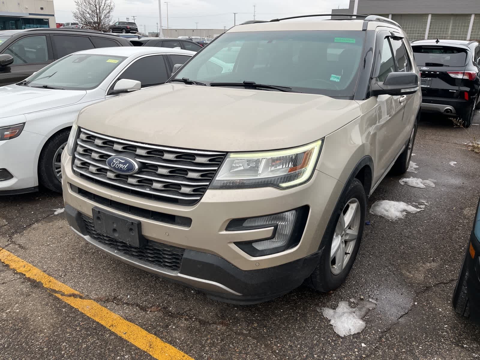 Thumbnail: 2017 Ford Explorer - 3