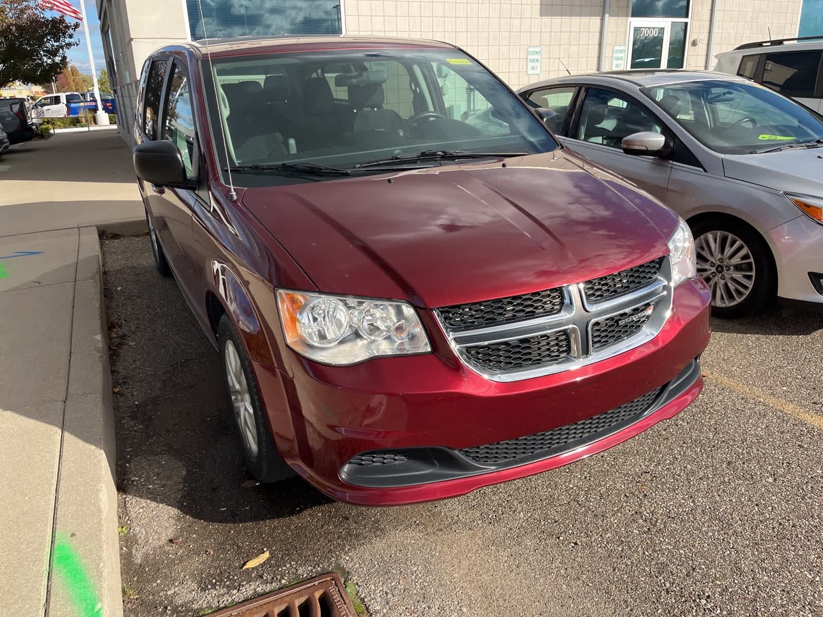 Thumbnail: 2018 Dodge Grand Caravan - 21
