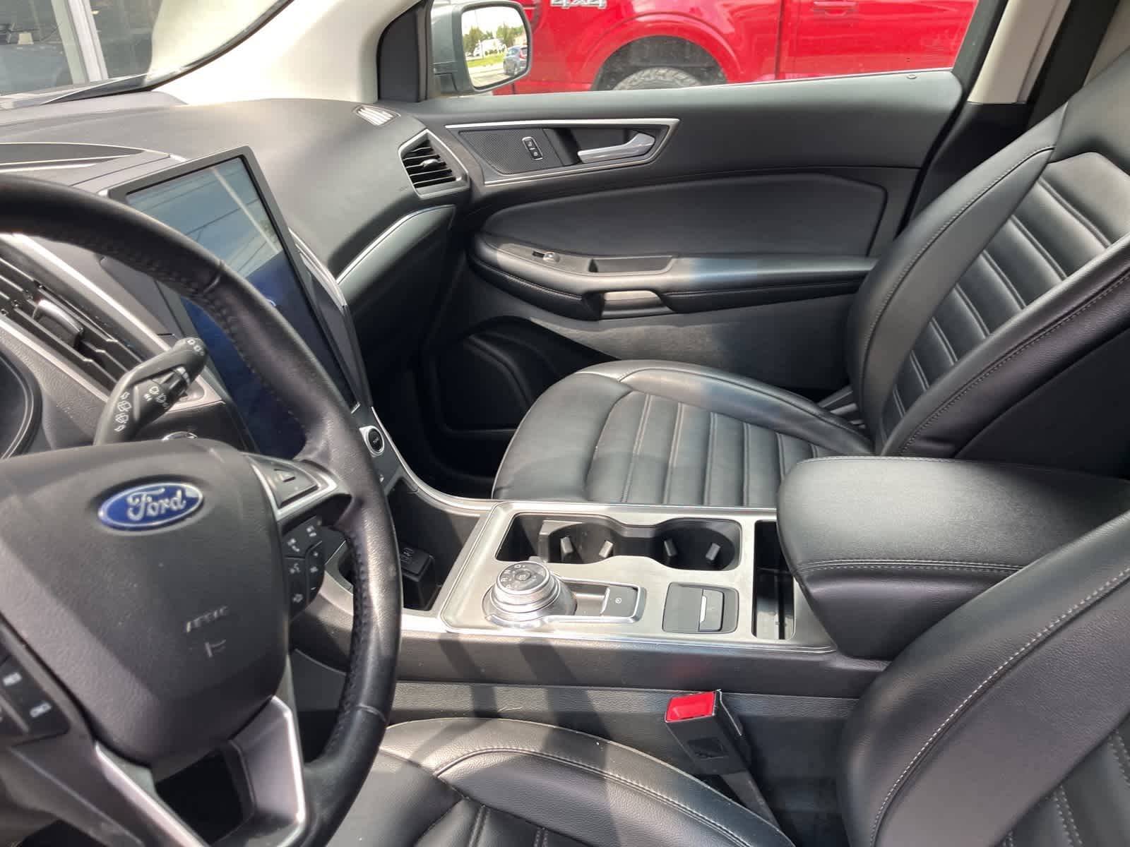 Thumbnail: 2022 Ford Edge - 24