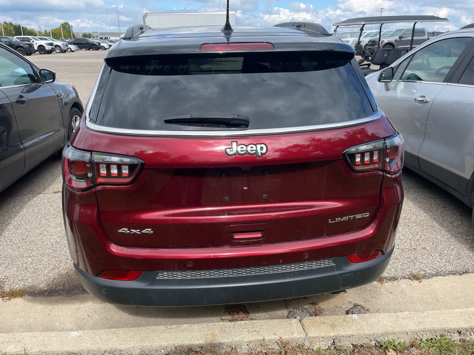 Thumbnail: 2021 Jeep Compass - 11