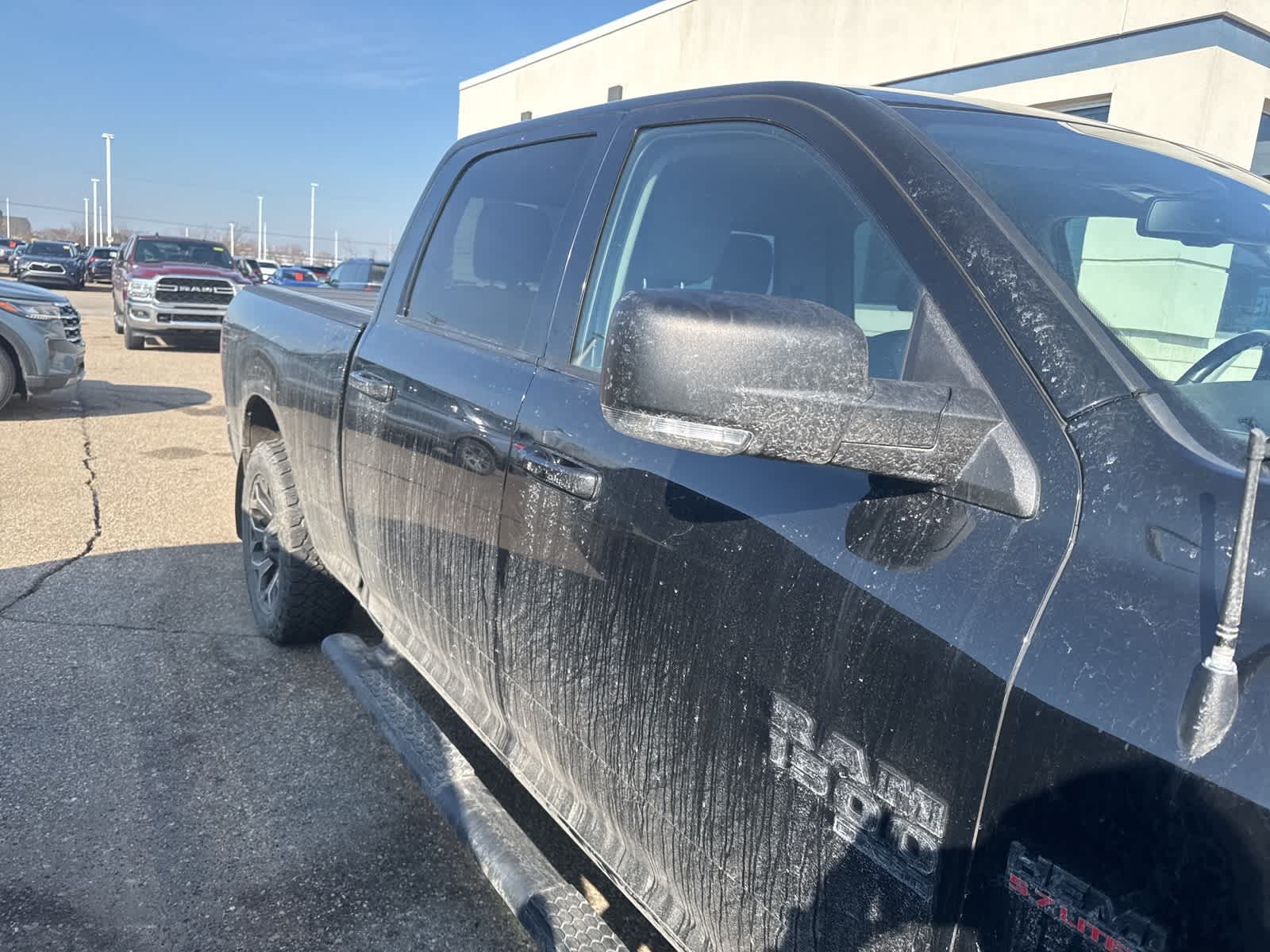 Thumbnail: 2022 RAM 1500 Classic - 12