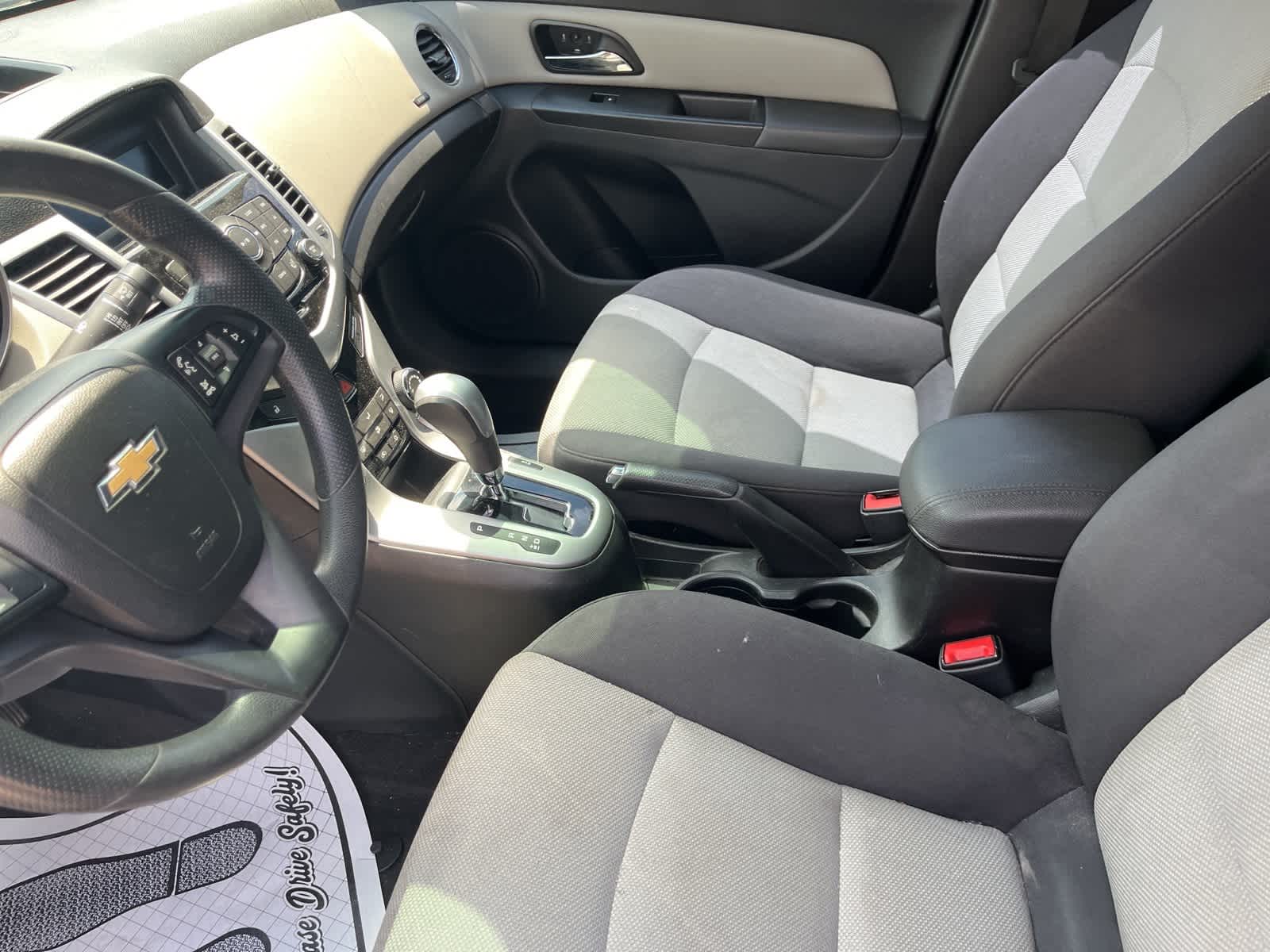 Thumbnail: 2014 Chevrolet Cruze - 22