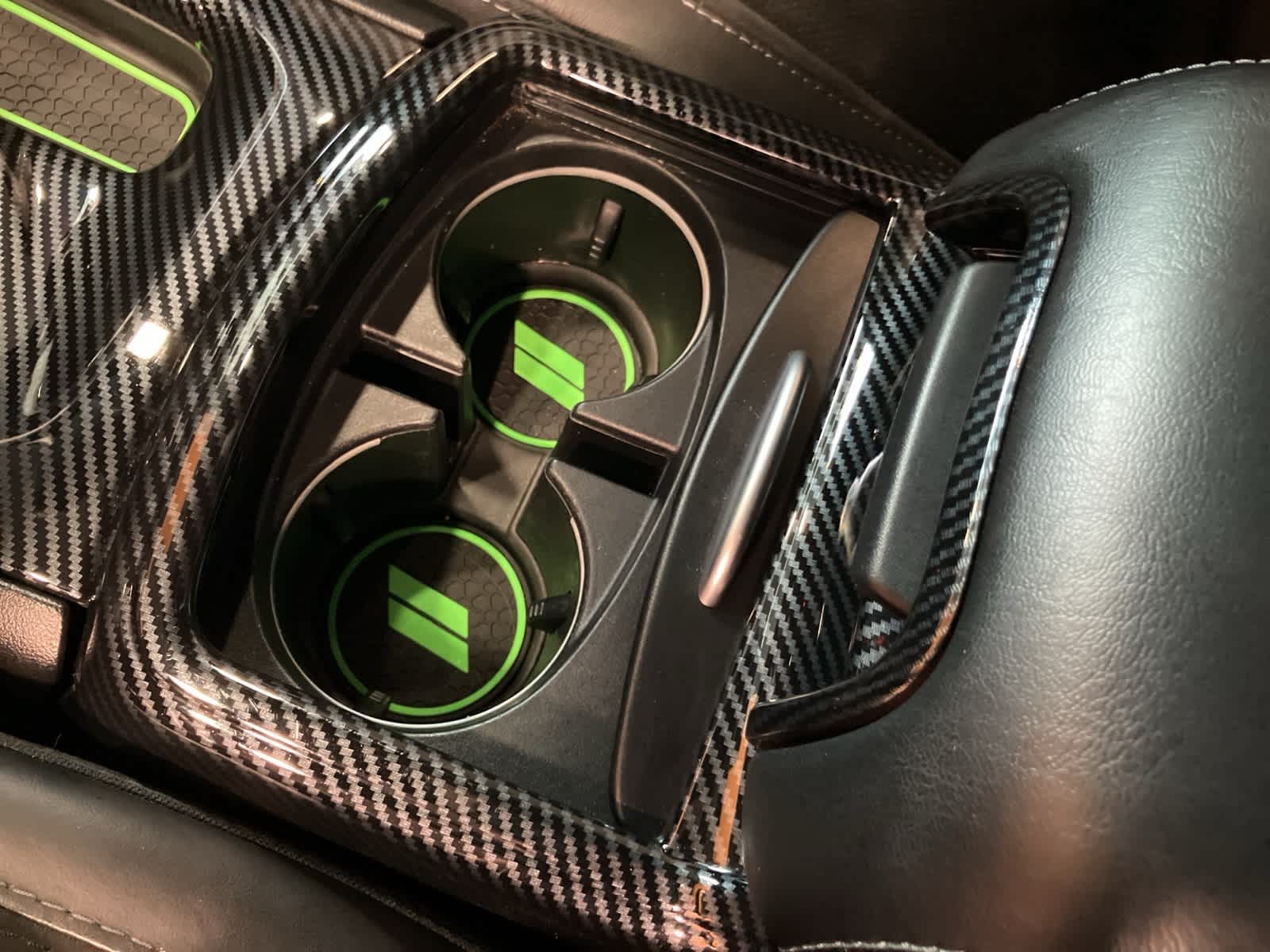Thumbnail: 2019 Dodge Charger - 17
