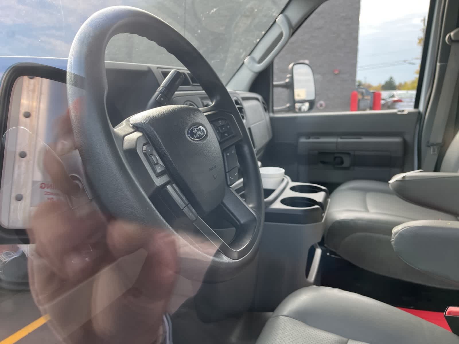 Thumbnail: 2024 Ford Econoline - 34