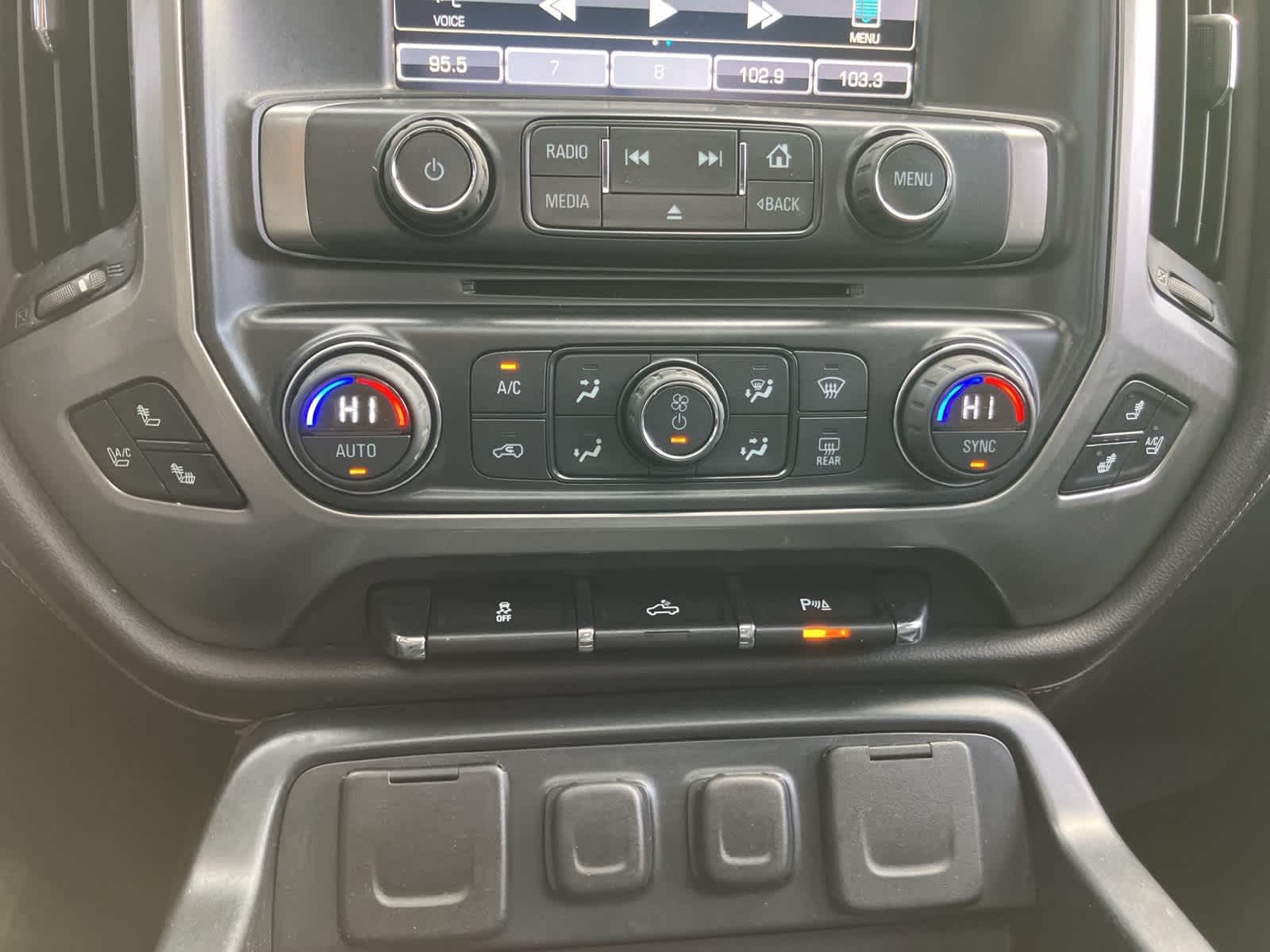 Thumbnail: 2015 Chevrolet Silverado 1500 - 15