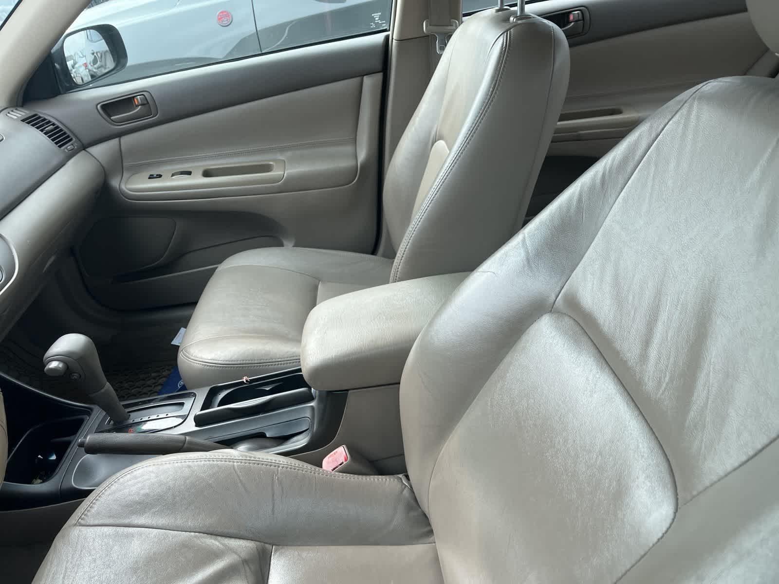 Thumbnail: 2004 Toyota Camry - 23
