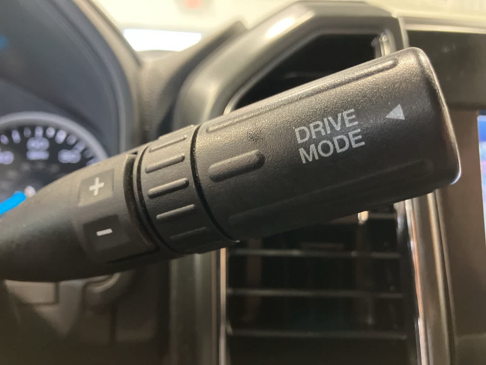 Thumbnail: 2022 Ford Econoline - 24