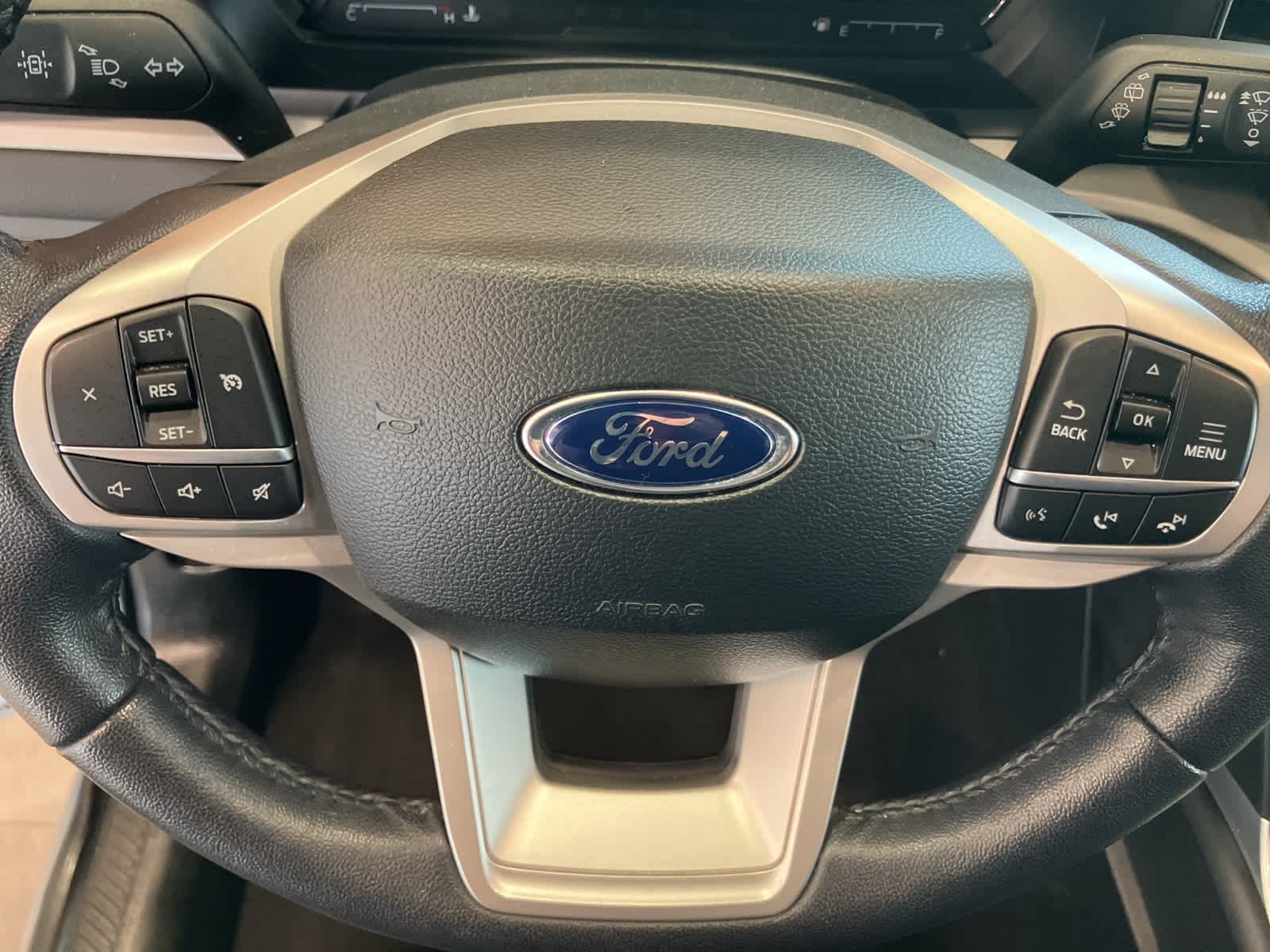 Thumbnail: 2022 Ford Explorer - 14