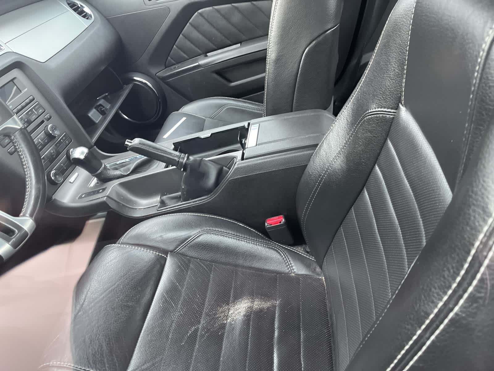 Thumbnail: 2010 Ford Mustang - 26