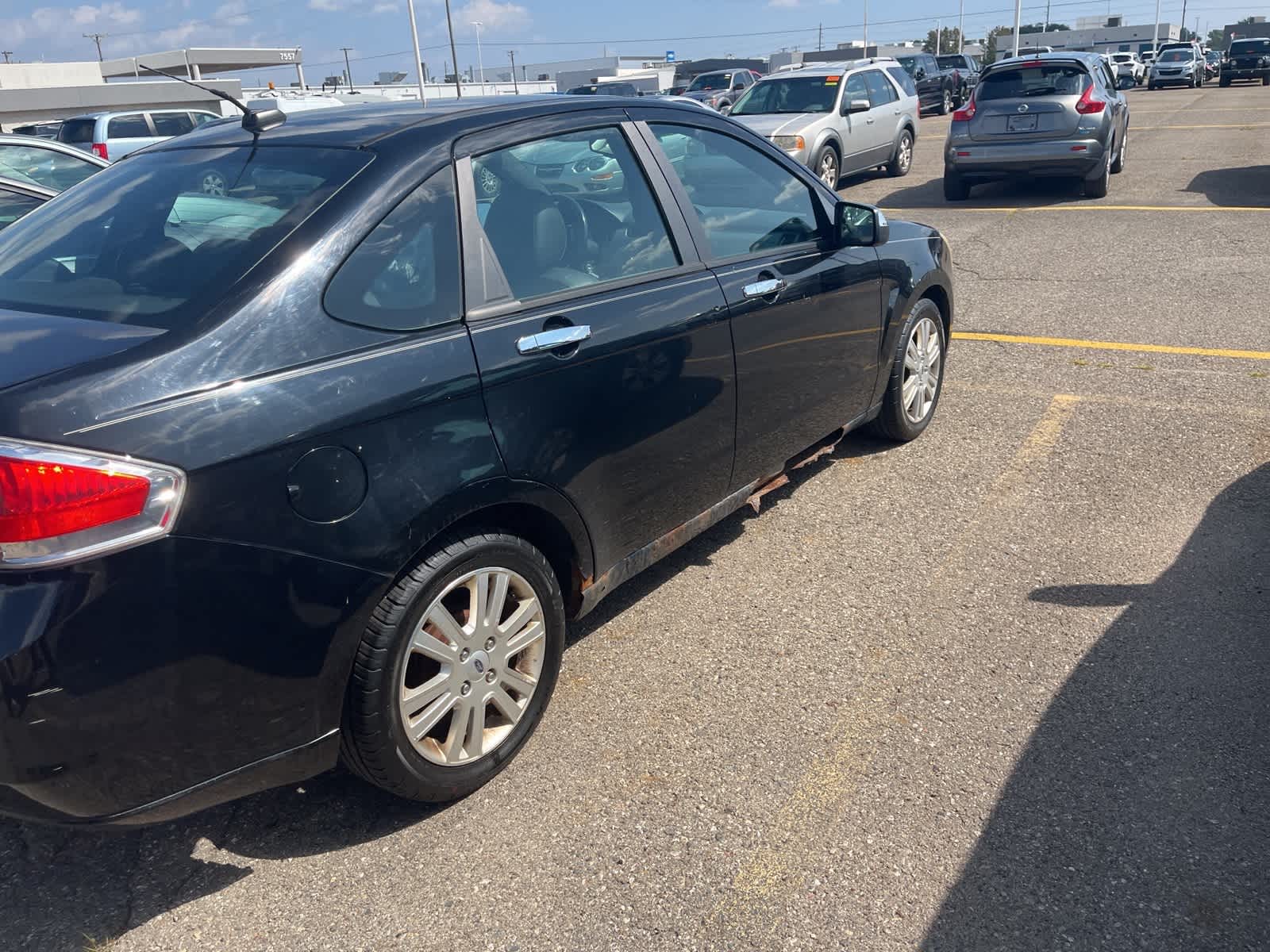 Thumbnail: 2011 Ford Focus - 15