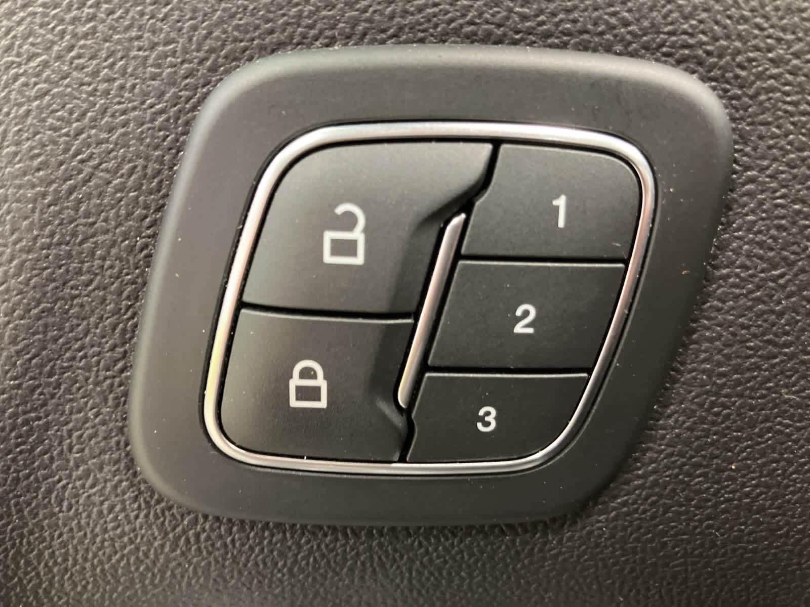 Thumbnail: 2021 Ford Escape - 14