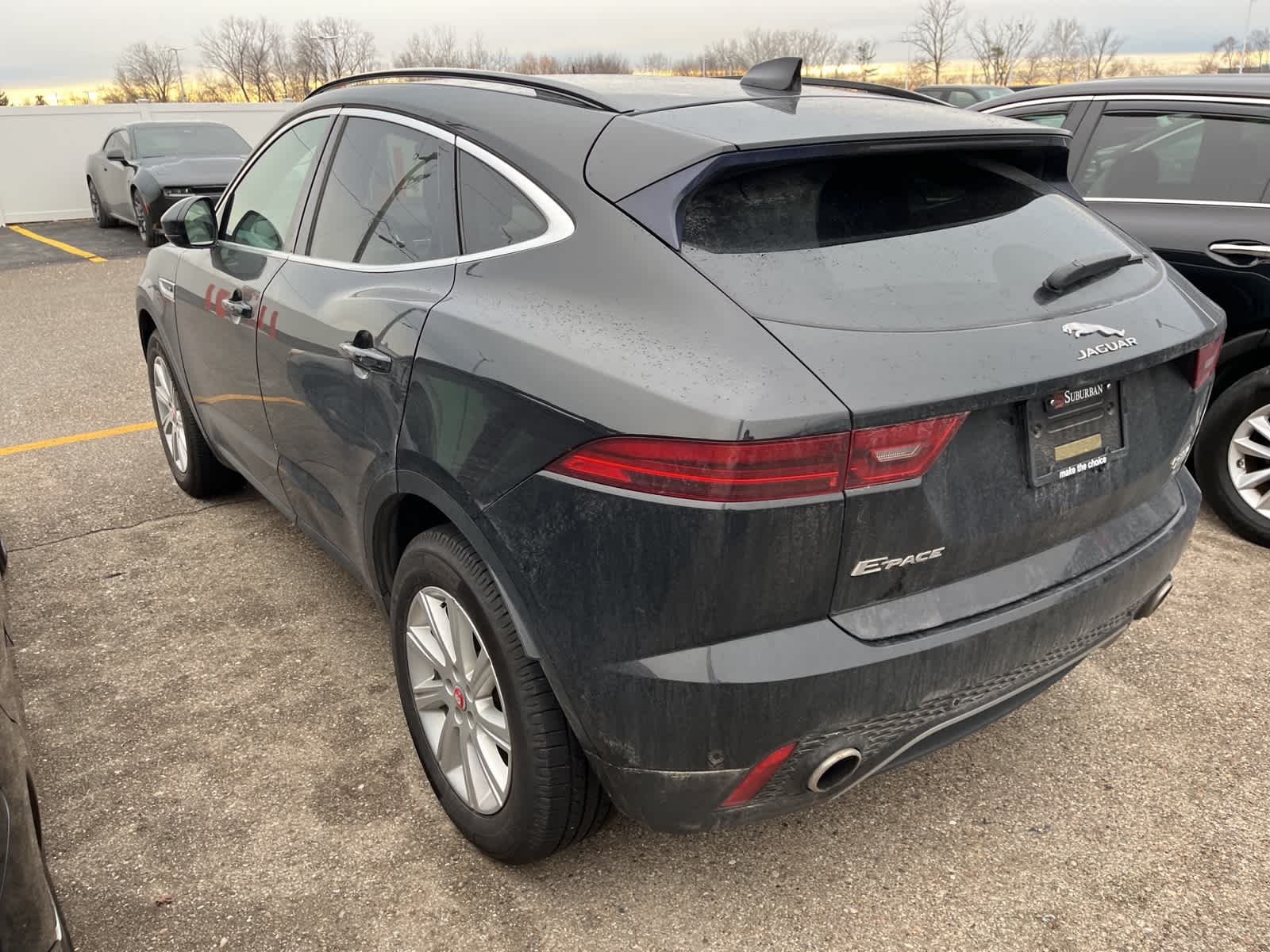Thumbnail: 2019 Jaguar E-Pace - 10