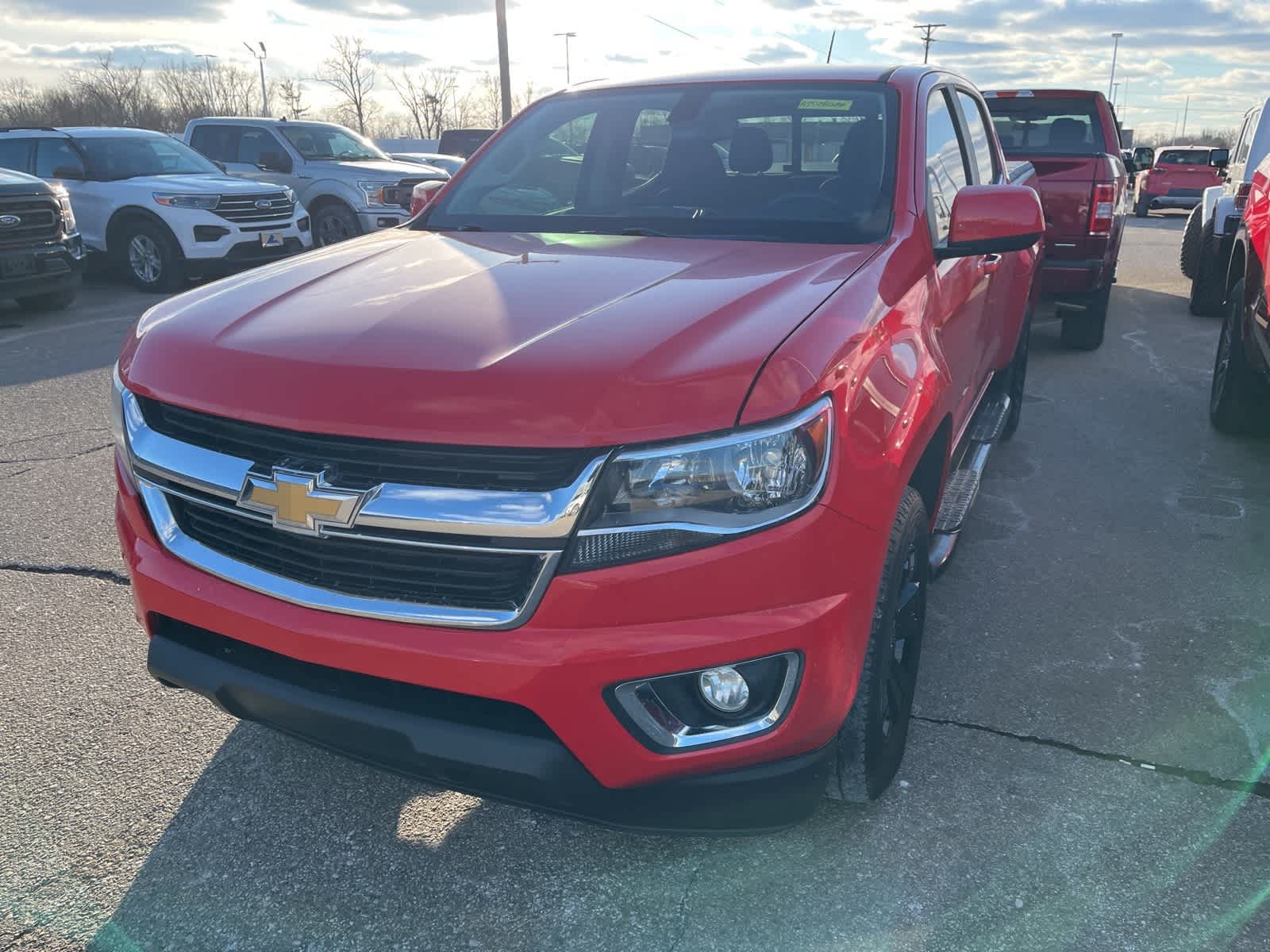 Thumbnail: 2018 Chevrolet Colorado - 4