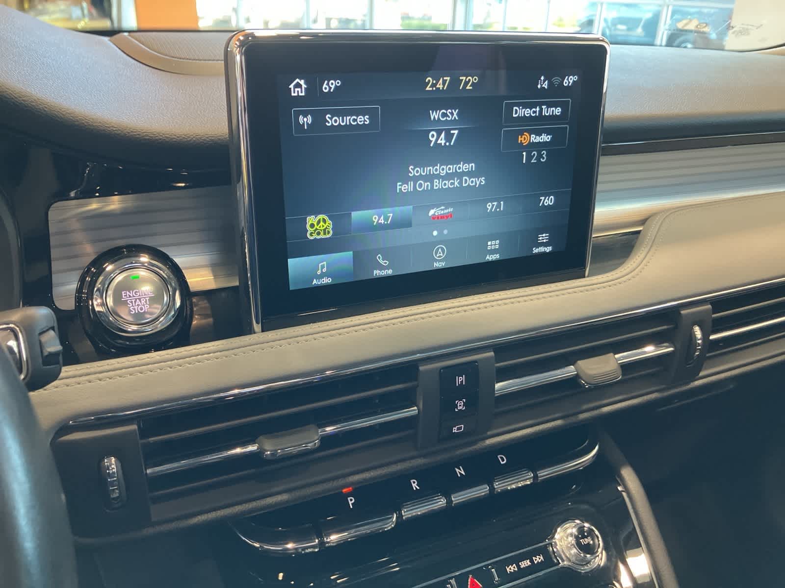 Thumbnail: 2022 Lincoln Corsair - 22