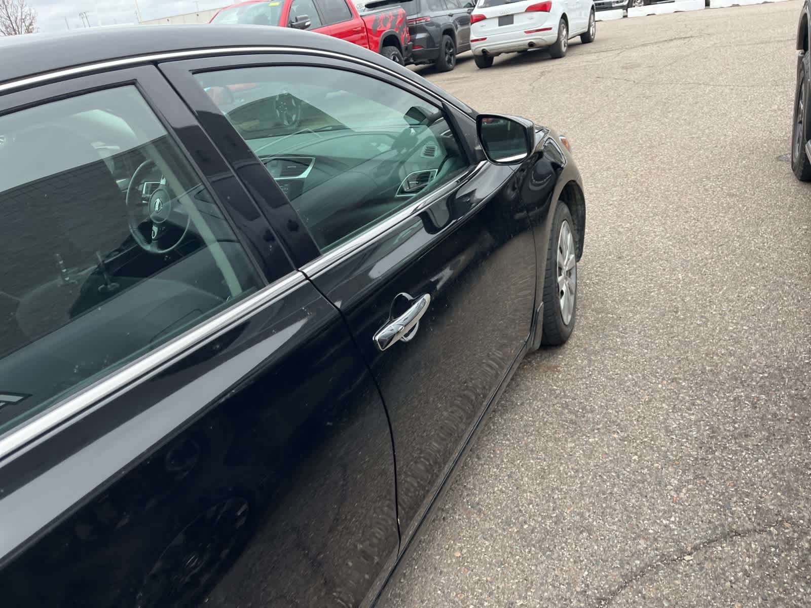 Thumbnail: 2017 Nissan Sentra - 19