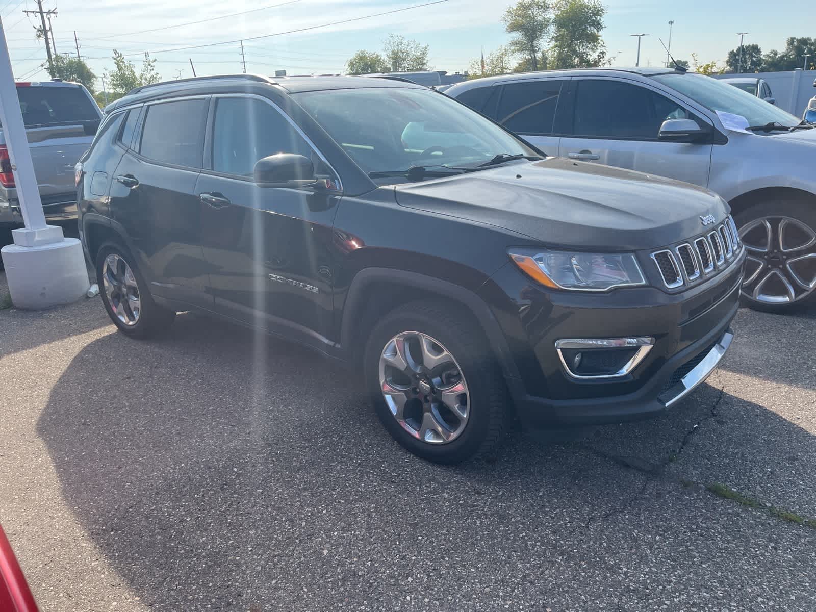 Thumbnail: 2020 Jeep Compass - 16