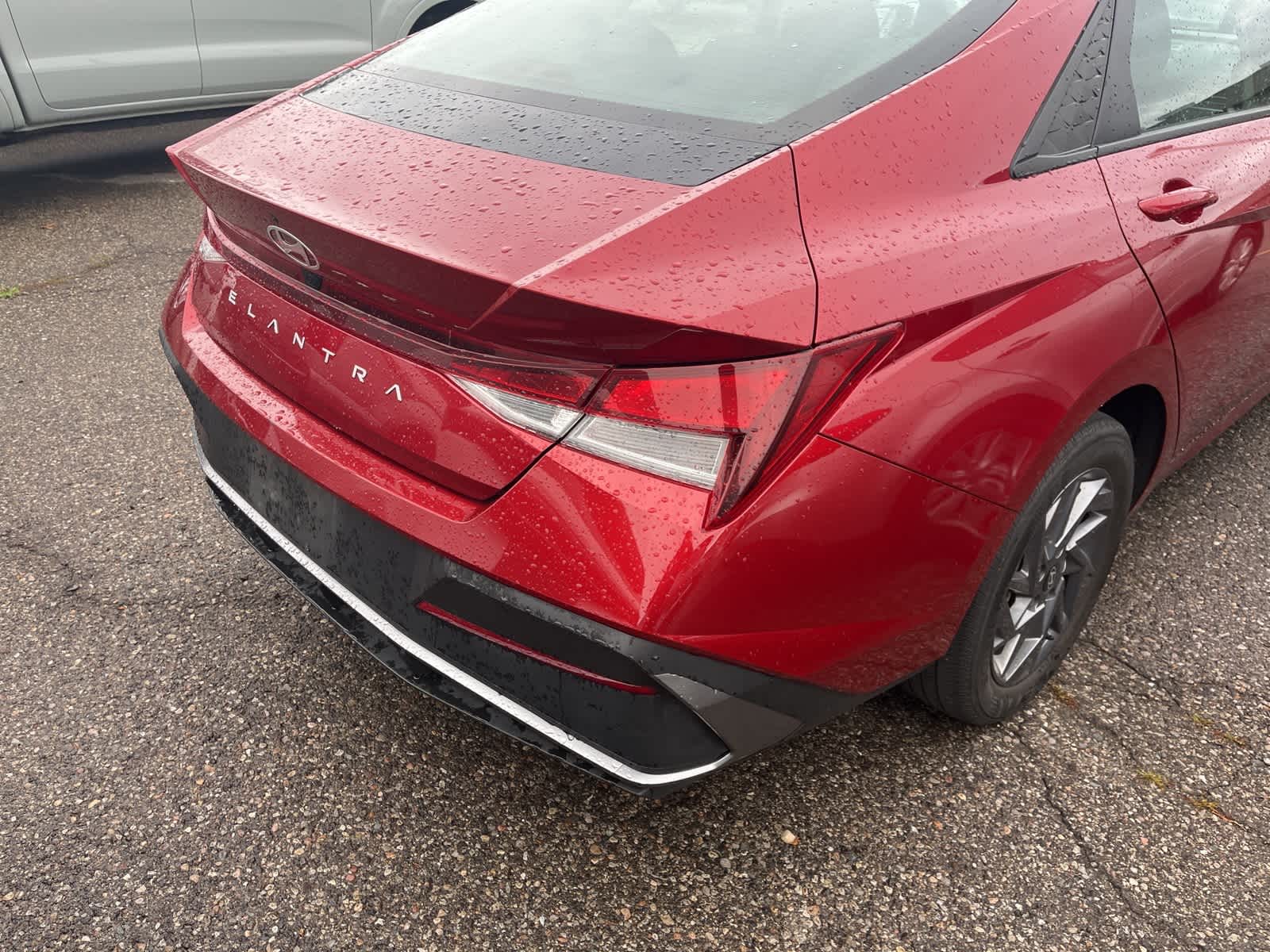 Thumbnail: 2024 Hyundai Elantra - 10