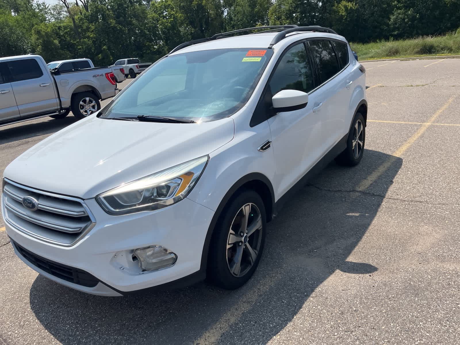 Thumbnail: 2017 Ford Escape - 3