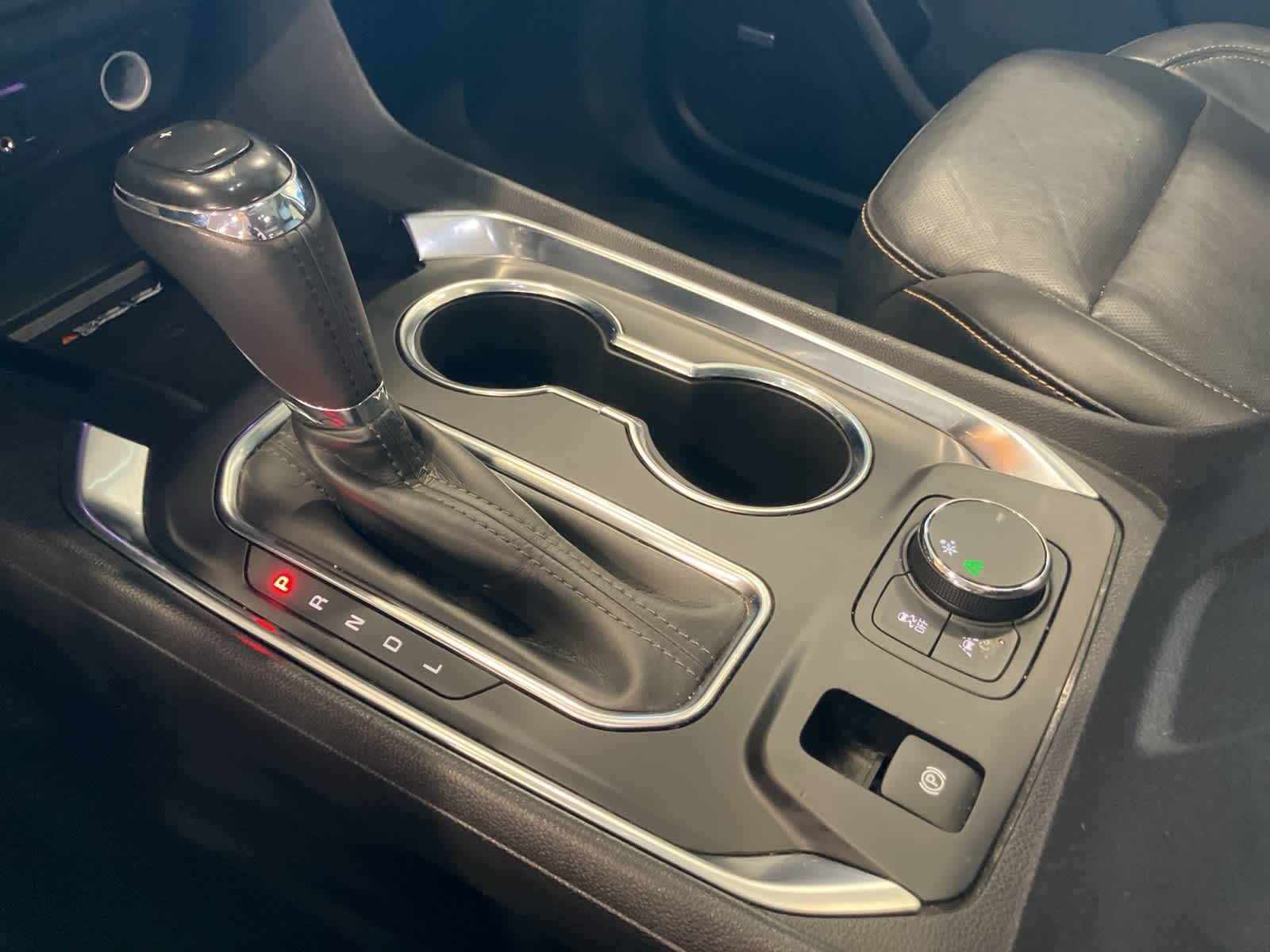 Thumbnail: 2018 Chevrolet Traverse - 21