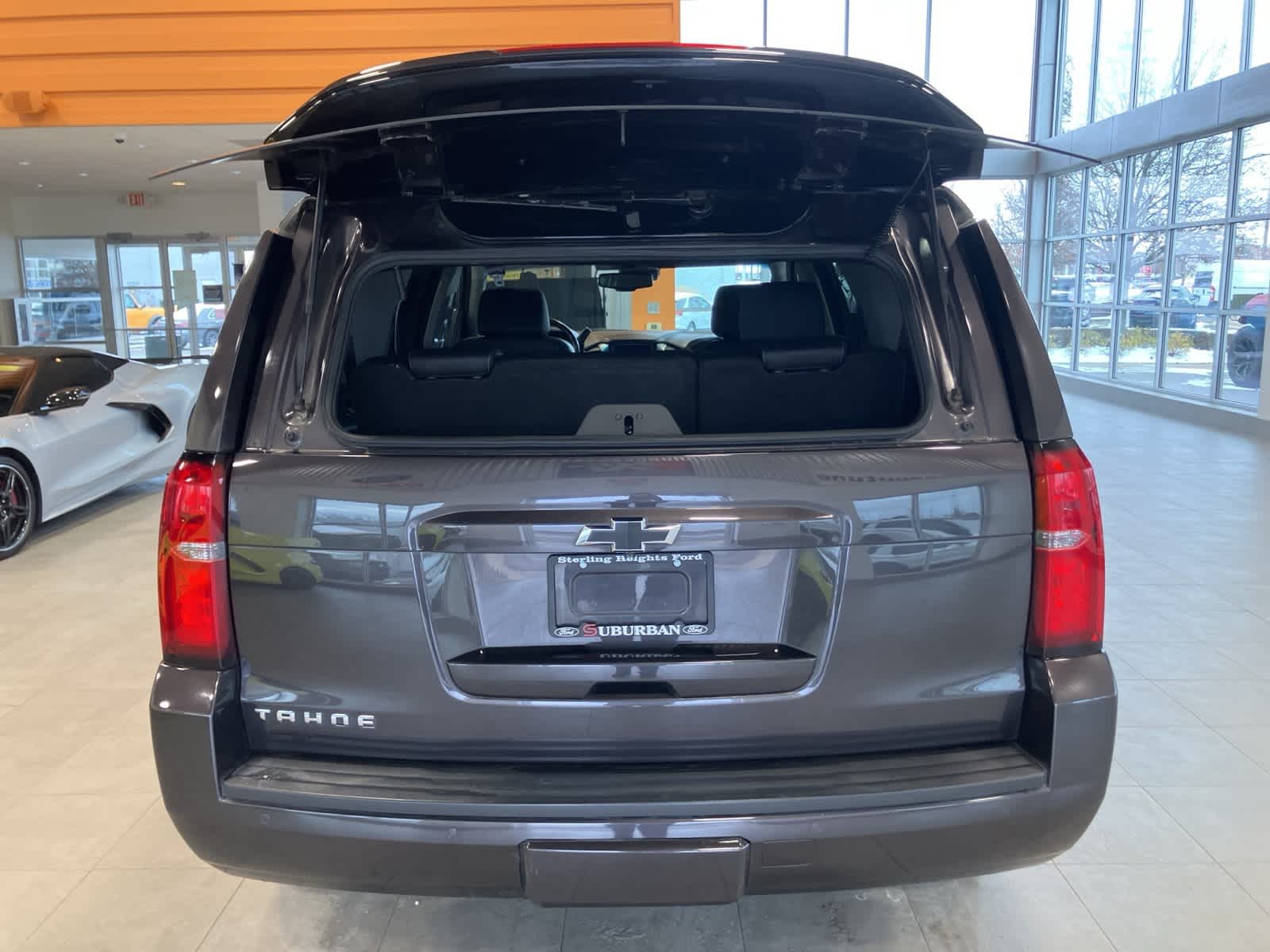 Thumbnail: 2015 Chevrolet Tahoe - 33