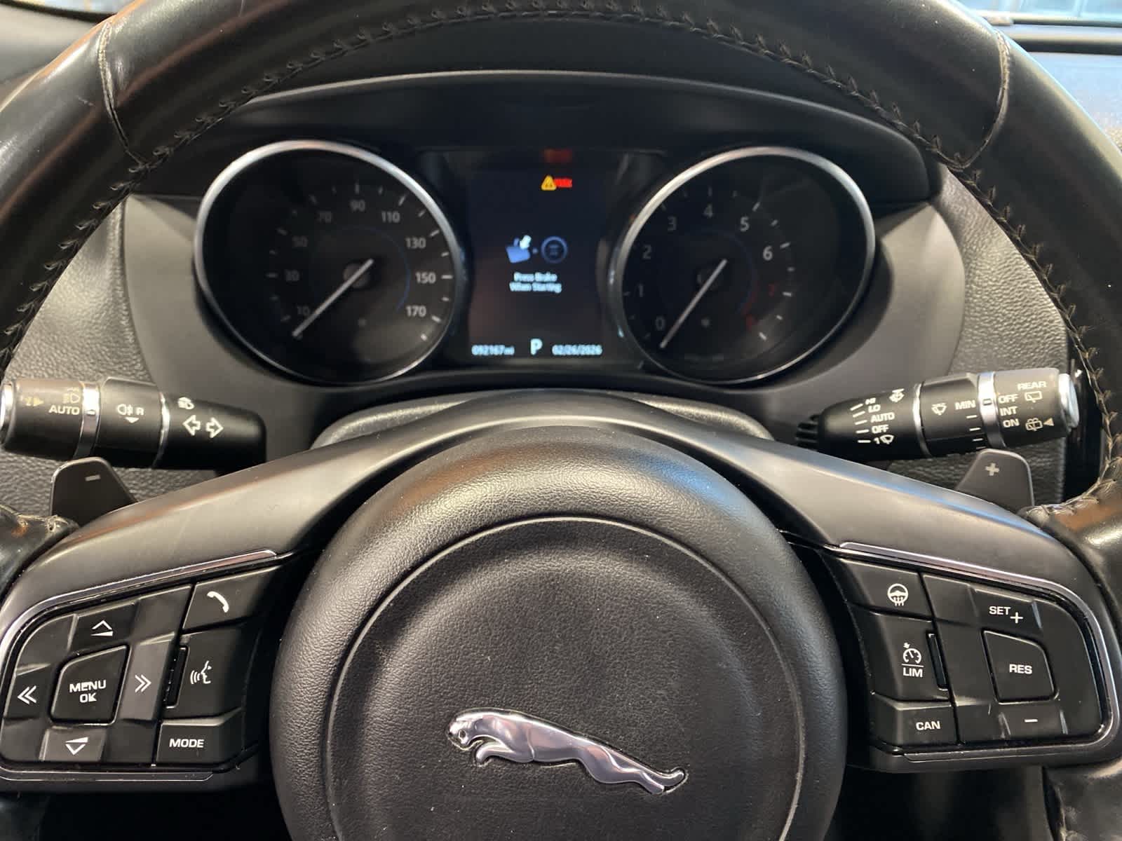 Thumbnail: 2017 Jaguar F-Pace - 19