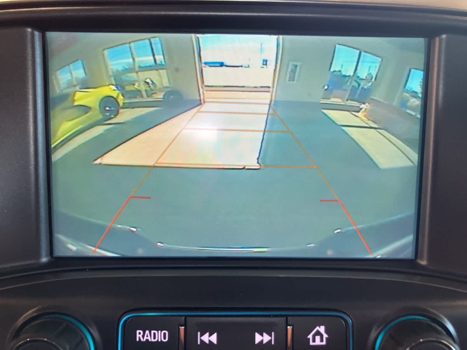 Thumbnail: 2019 Chevrolet Silverado 1500 - 18