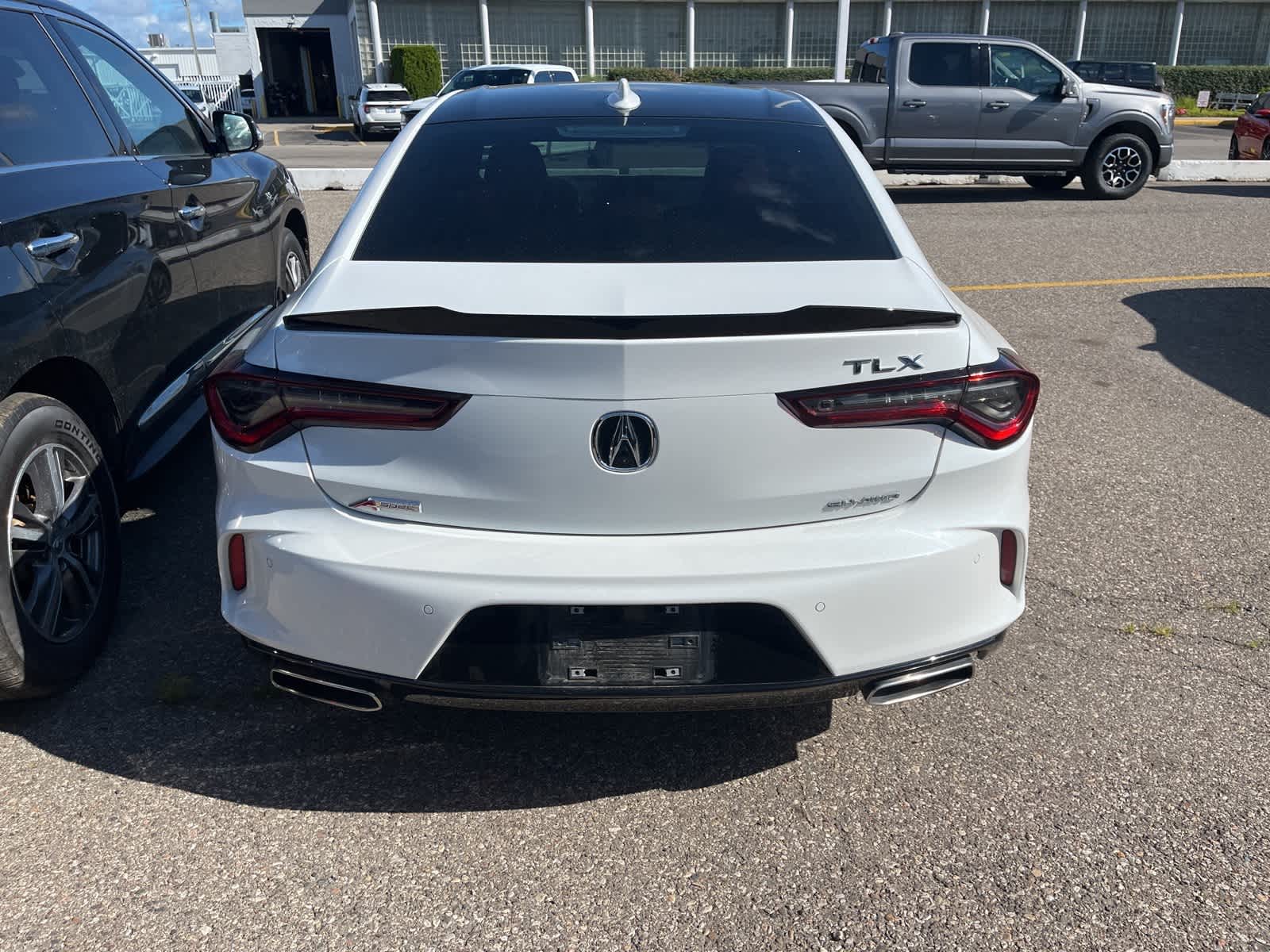 Thumbnail: 2022 Acura TLX - 10
