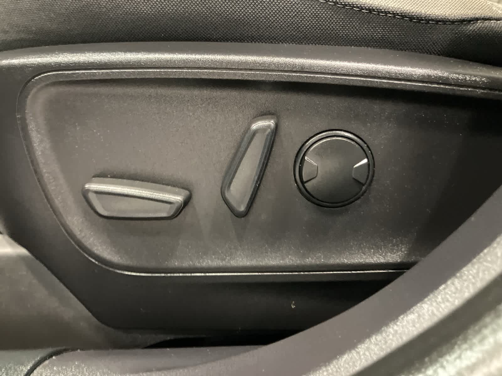 Thumbnail: 2022 Ford Escape - 11