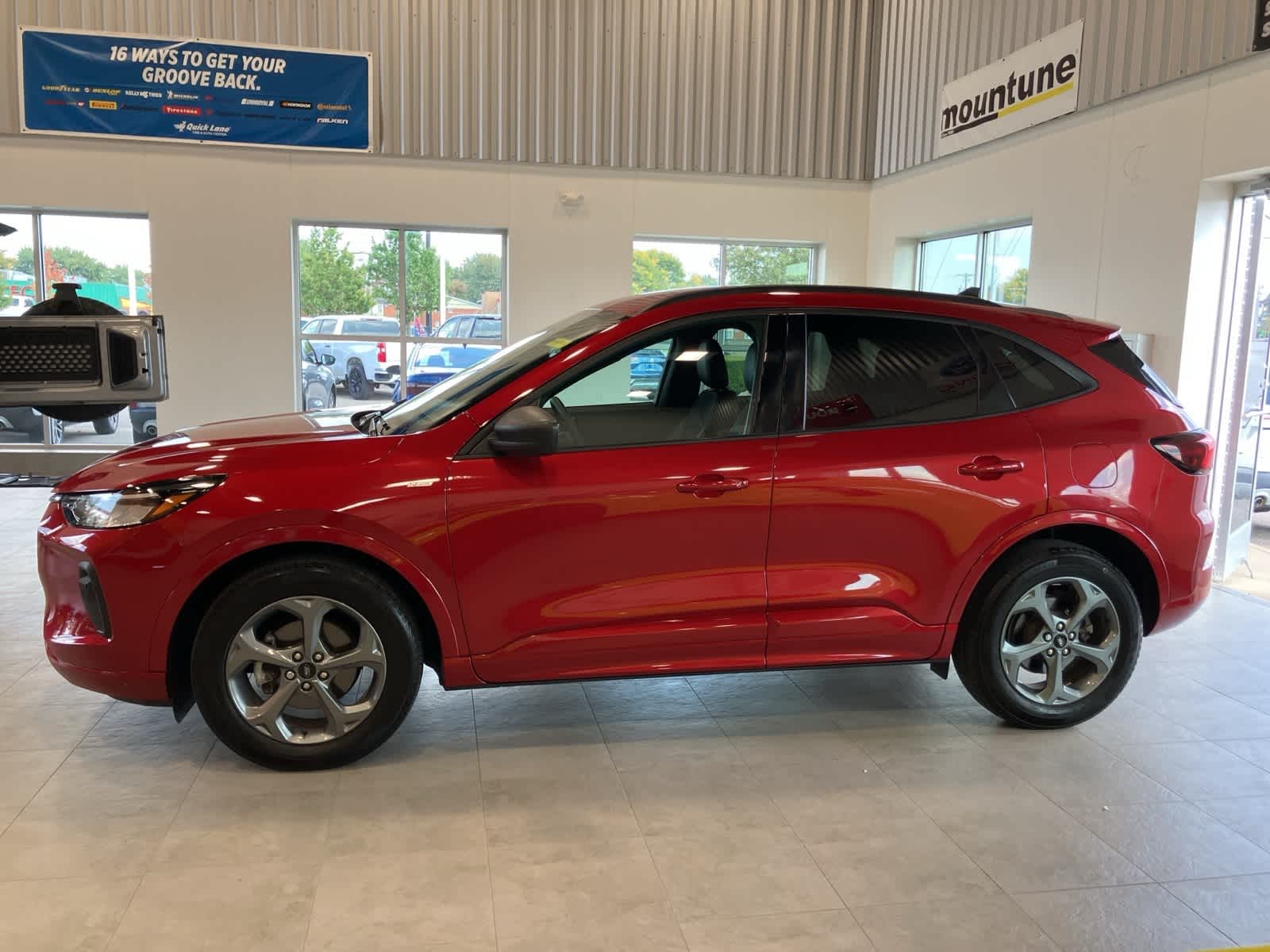 Thumbnail: 2023 Ford Escape - 8