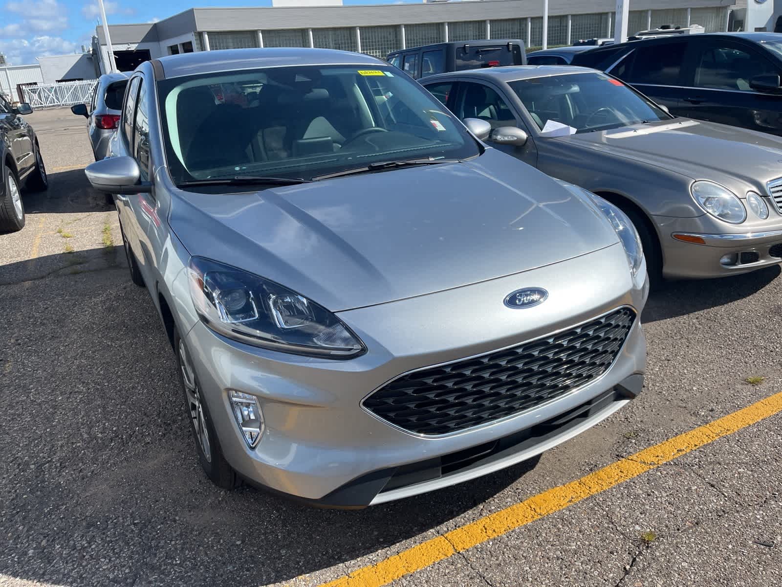 Thumbnail: 2022 Ford Escape - 18