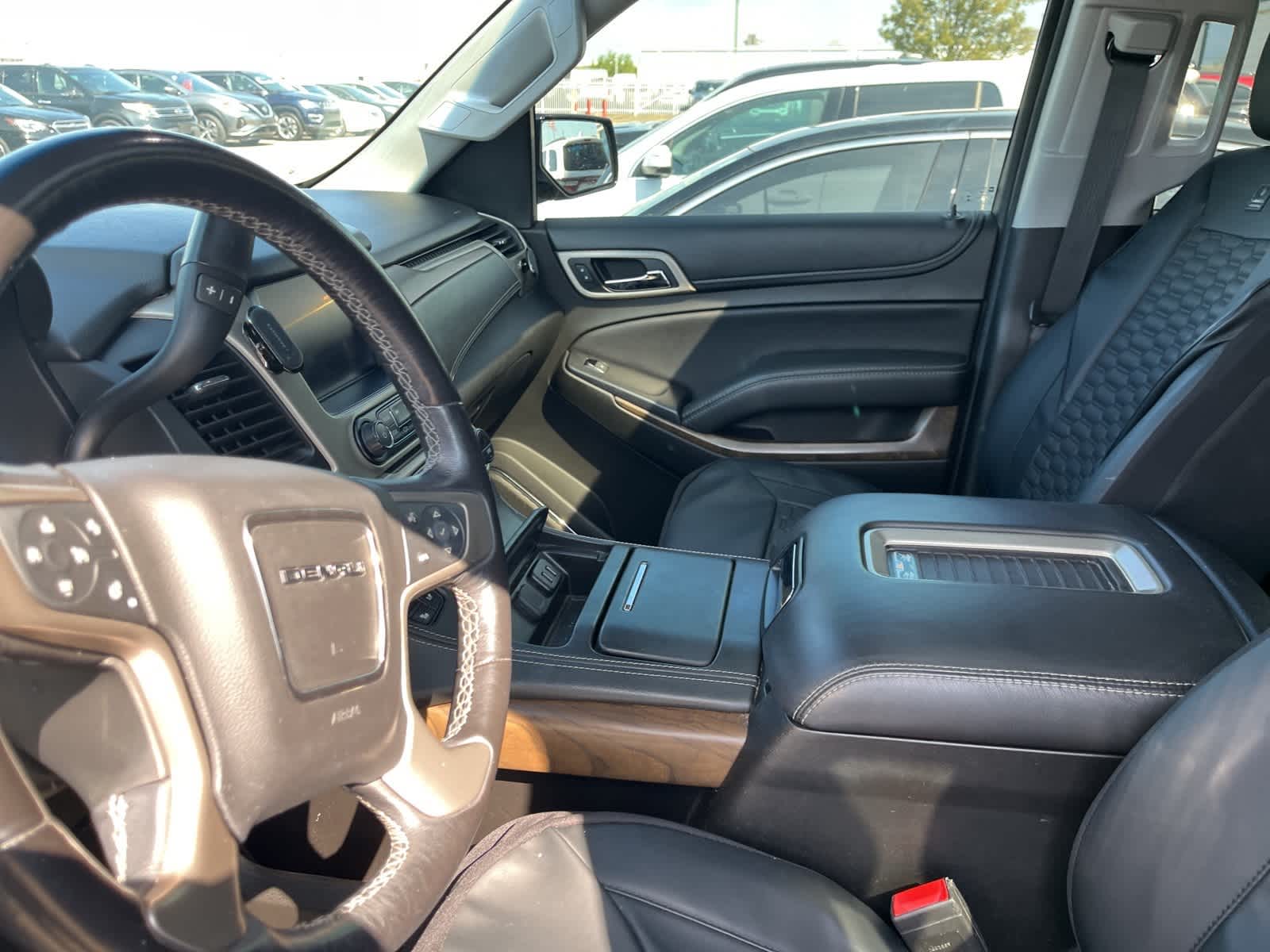Thumbnail: 2018 GMC Yukon XL - 27