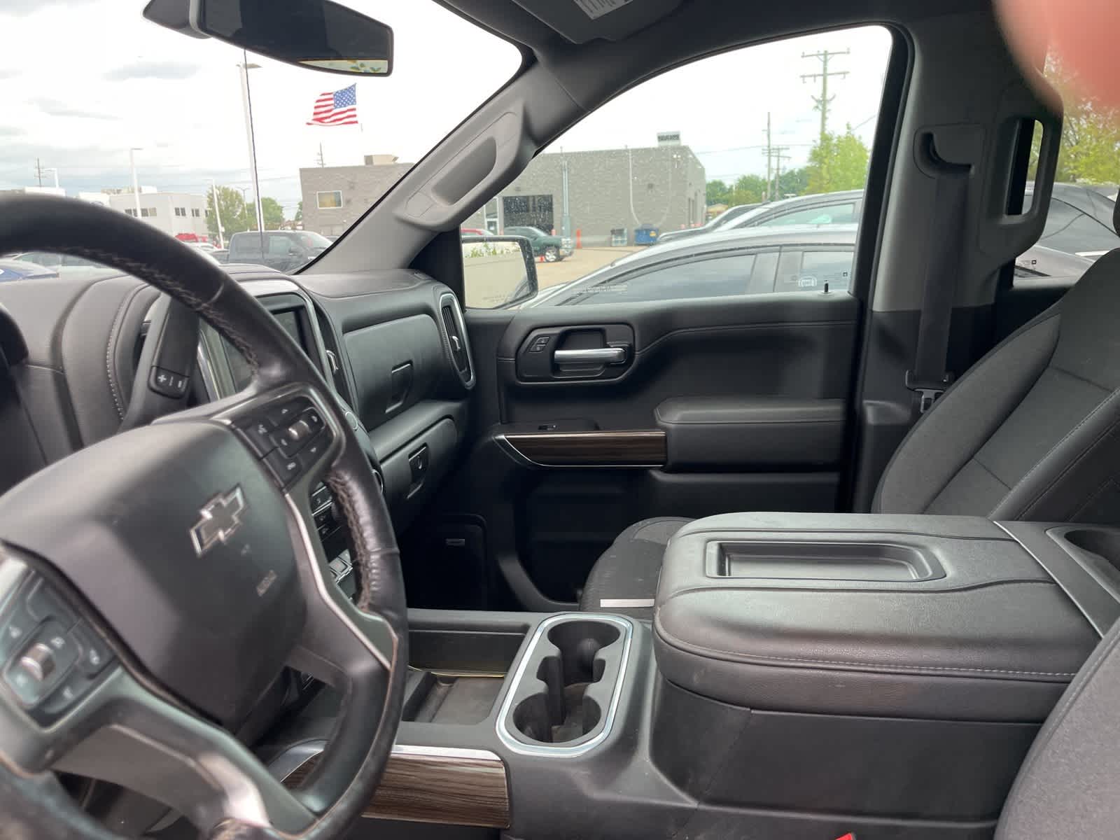 Thumbnail: 2021 Chevrolet Silverado 1500 - 23