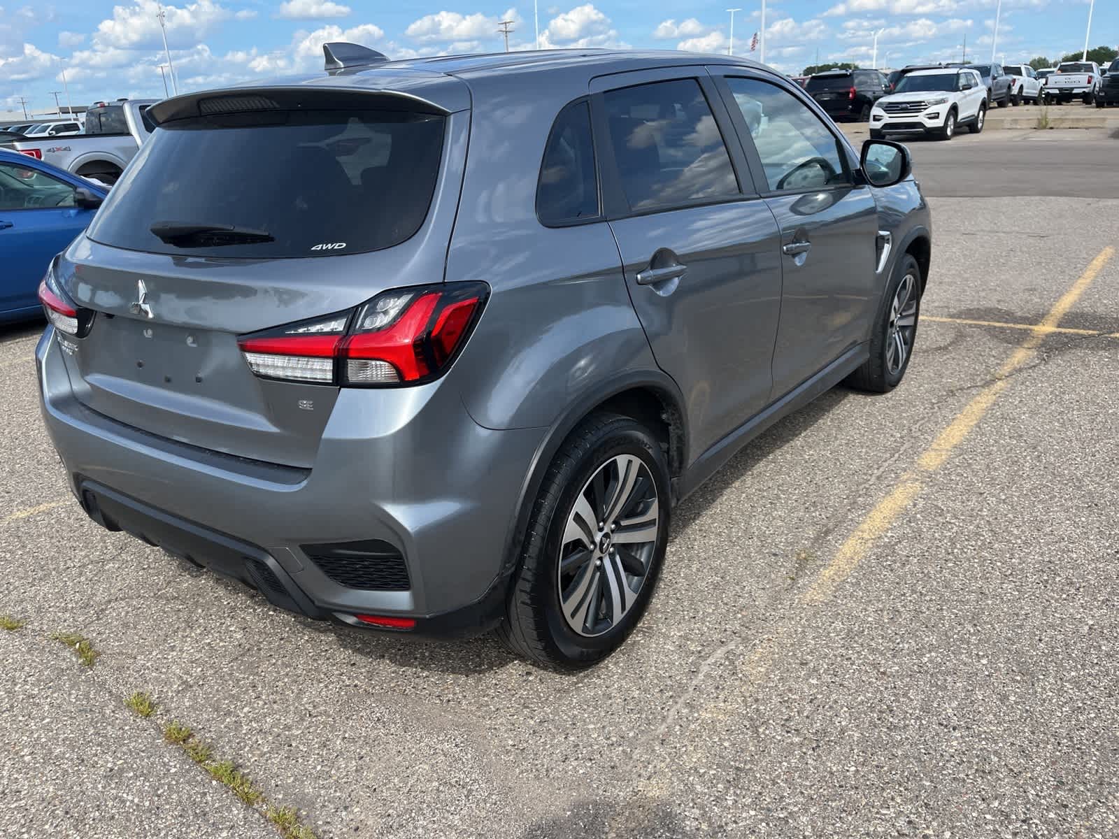 Thumbnail: 2024 Mitsubishi Outlander Sport - 12