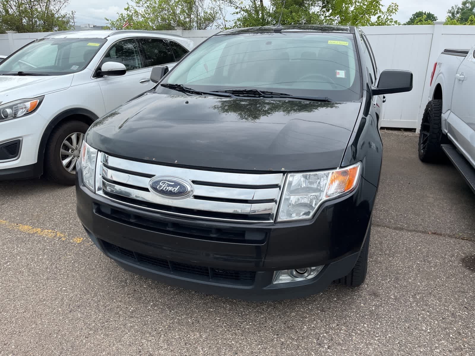 Thumbnail: 2010 Ford Edge - 4