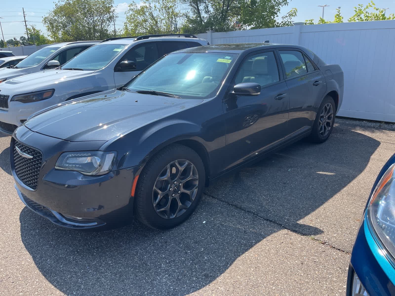 Thumbnail: 2017 Chrysler 300 - 4