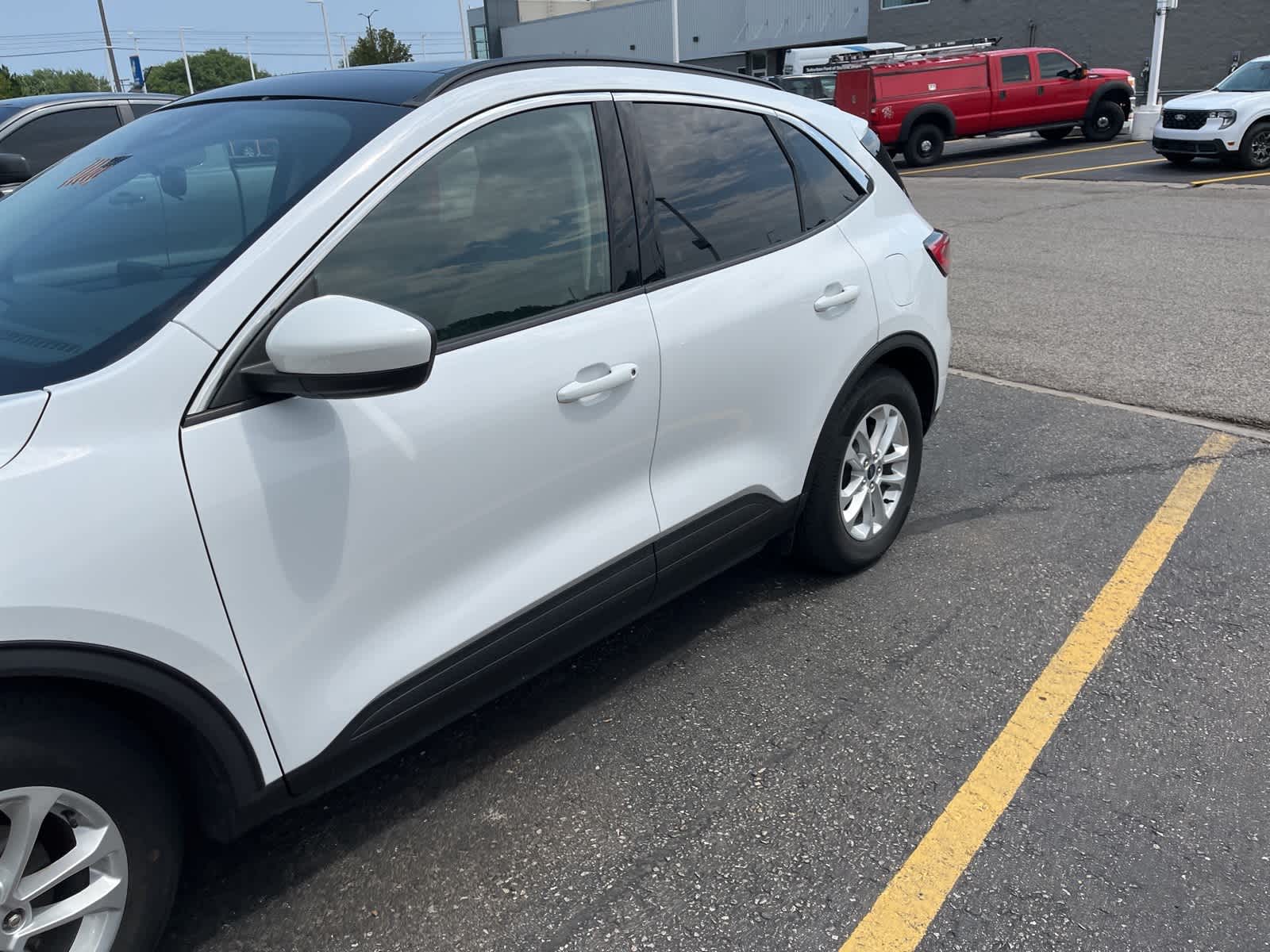 Thumbnail: 2020 Ford Escape - 6