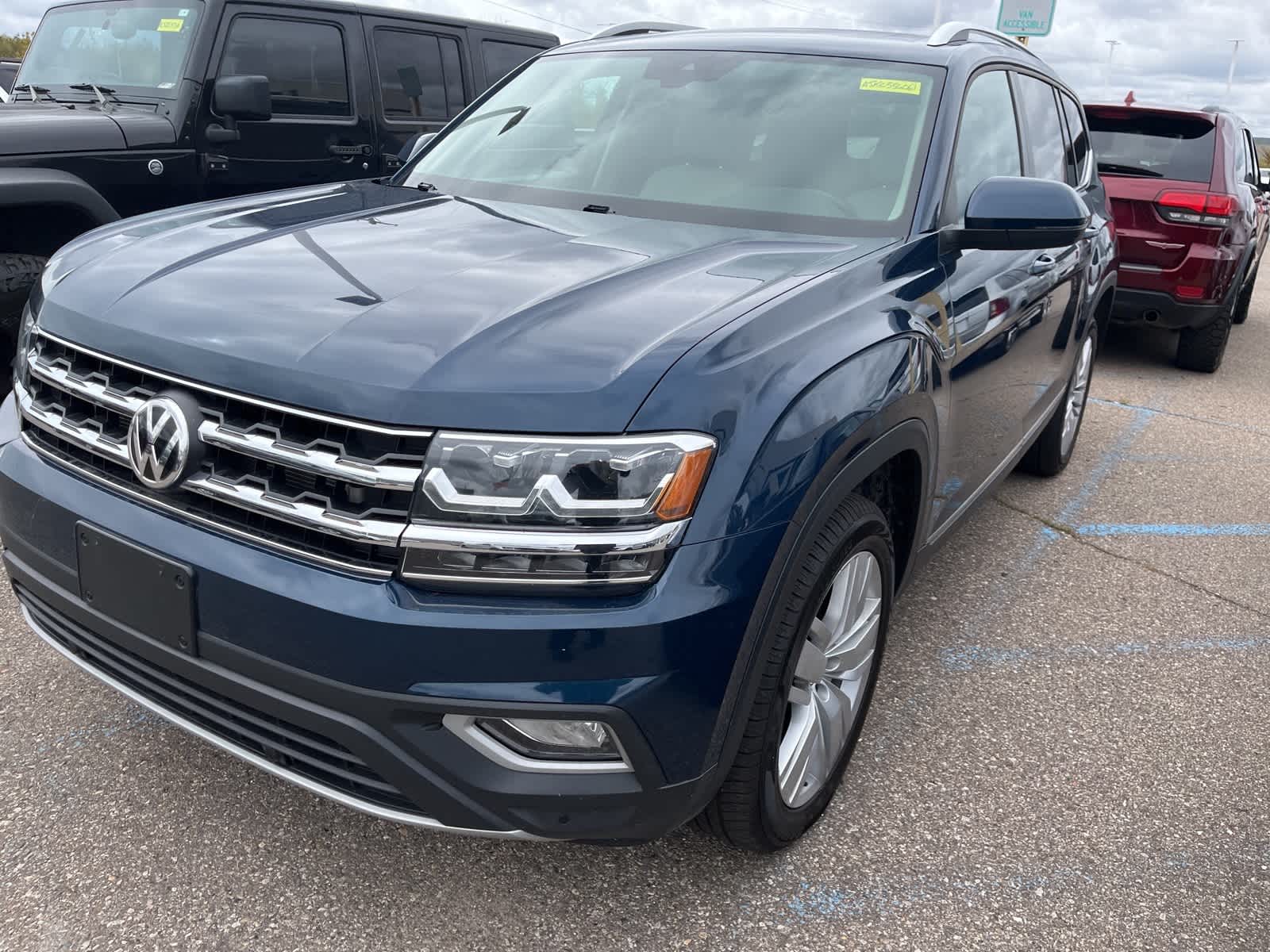 Thumbnail: 2019 Volkswagen Atlas - 2