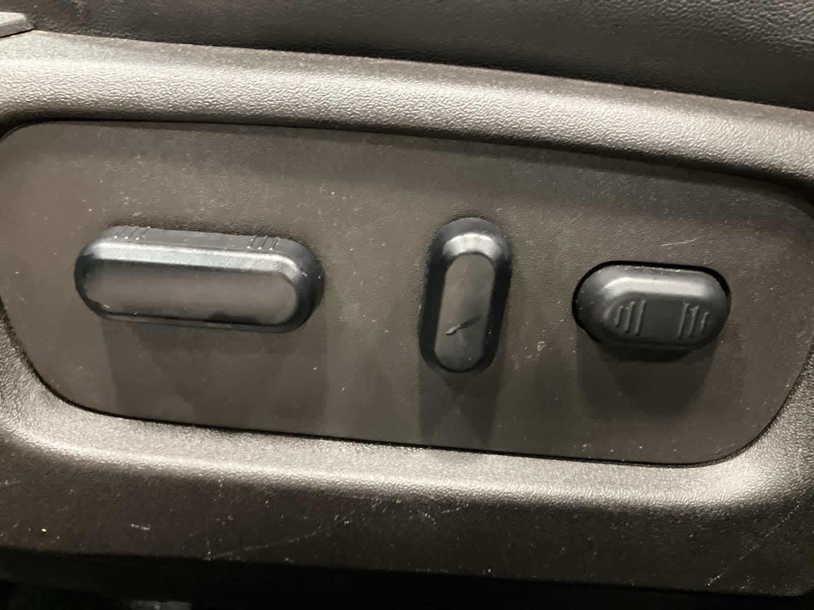 Thumbnail: 2019 Ford Taurus - 14