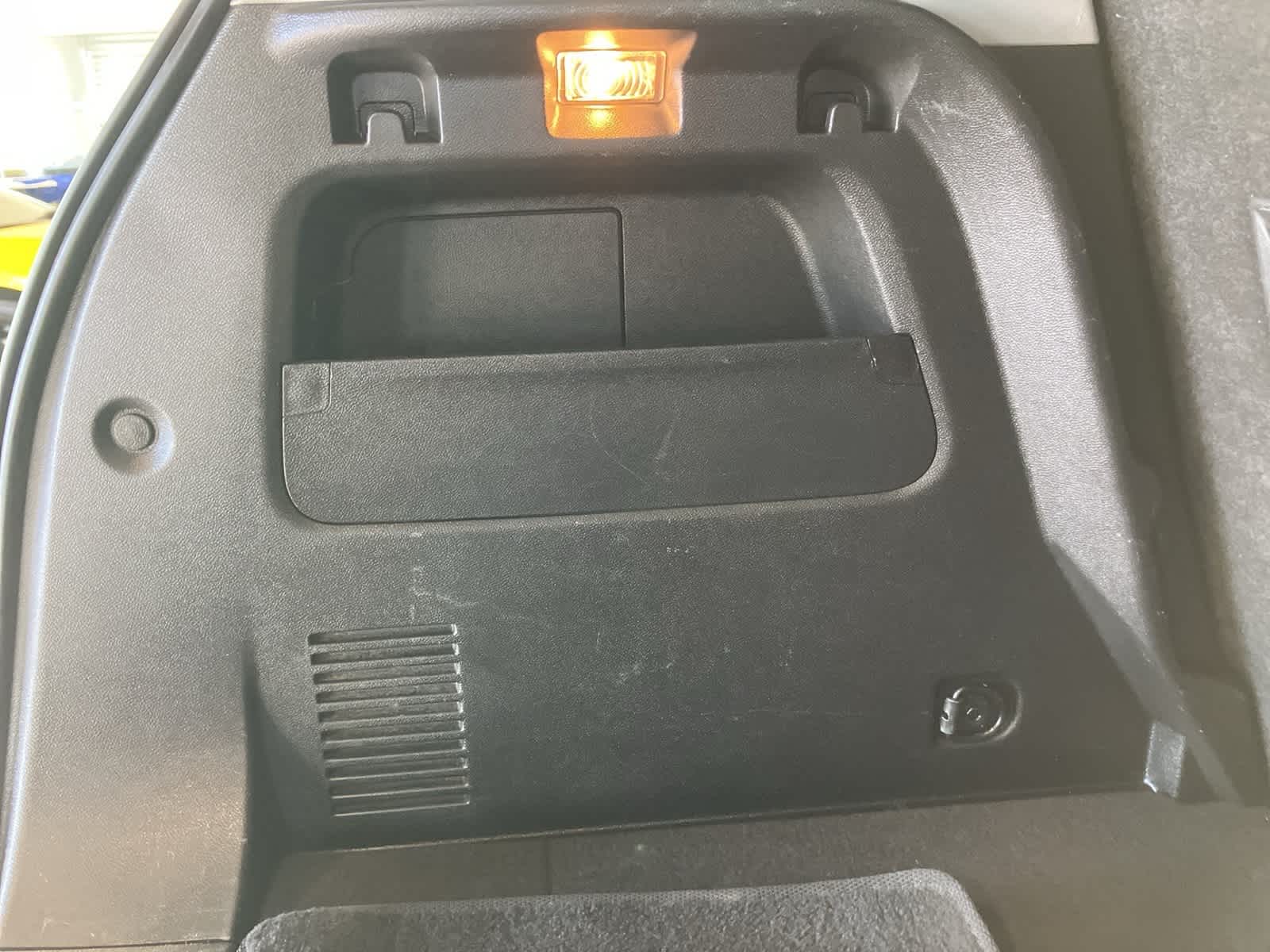 Thumbnail: 2017 Chevrolet Trax - 28