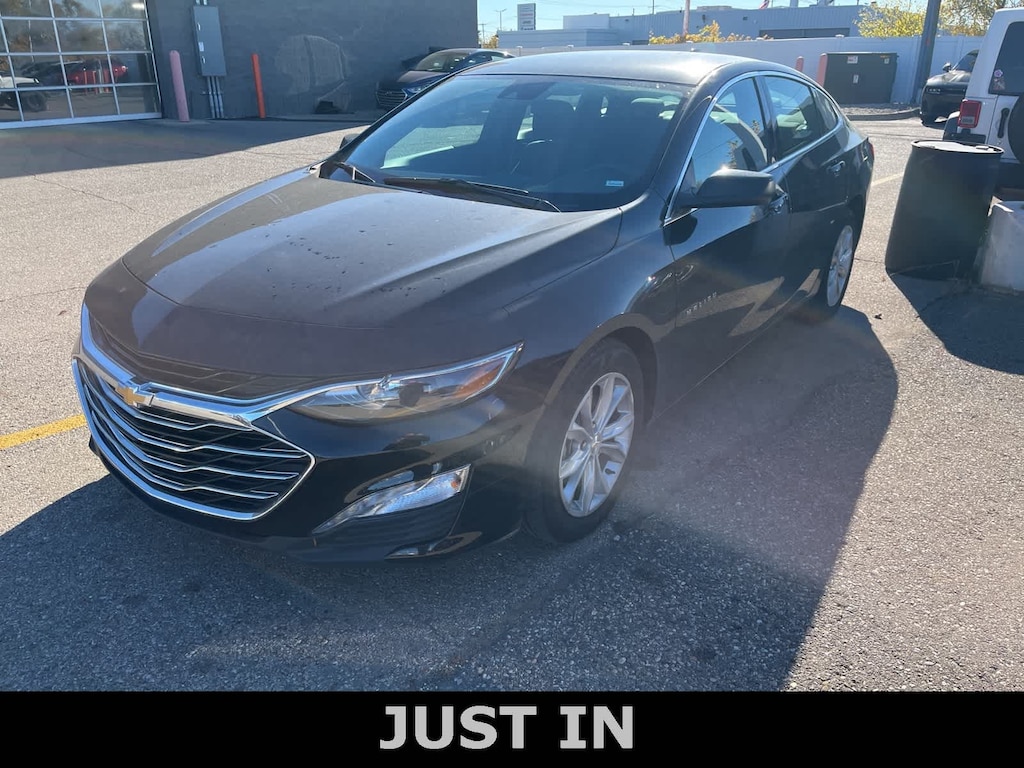 Used 2025 Chevrolet Malibu LT Sedan