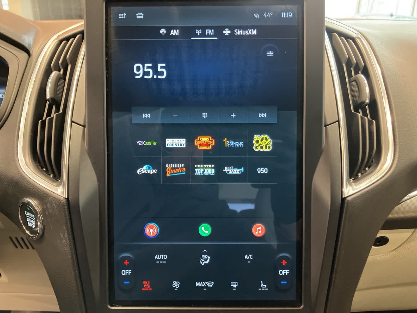 Thumbnail: 2023 Ford Edge - 20