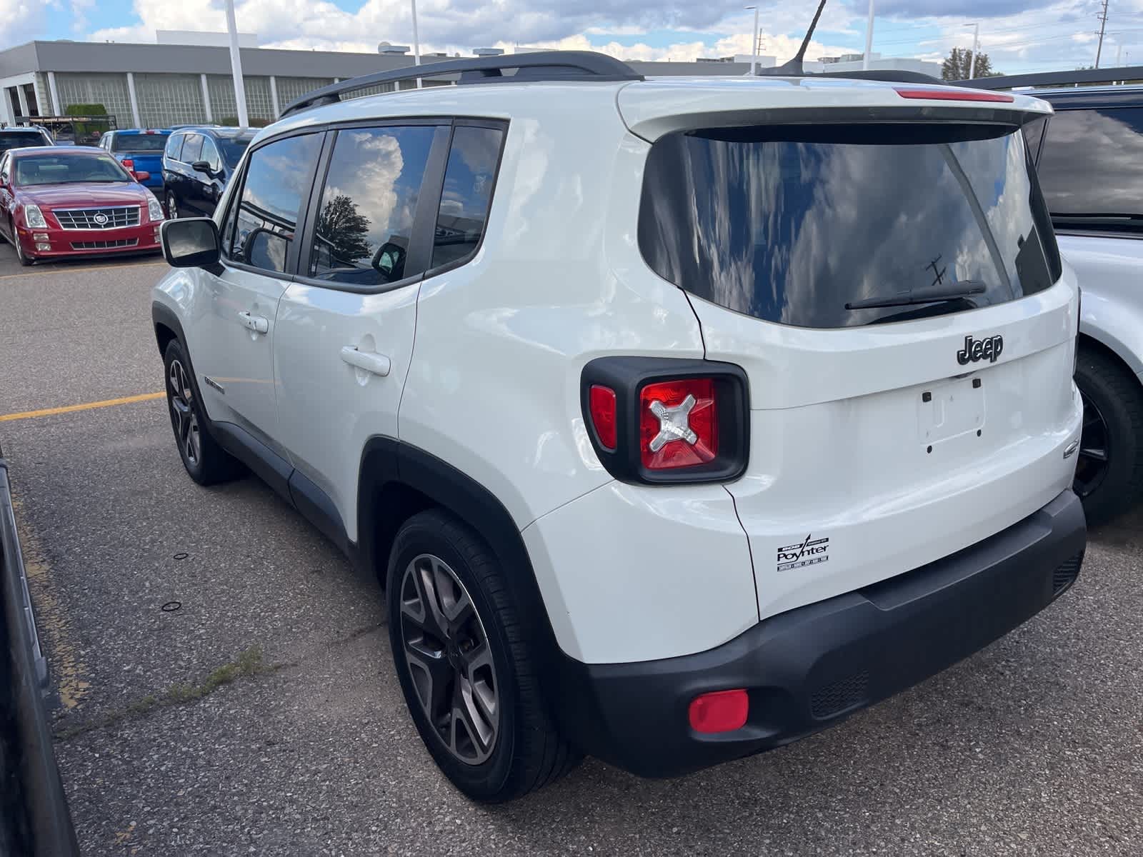Thumbnail: 2015 Jeep Renegade - 7