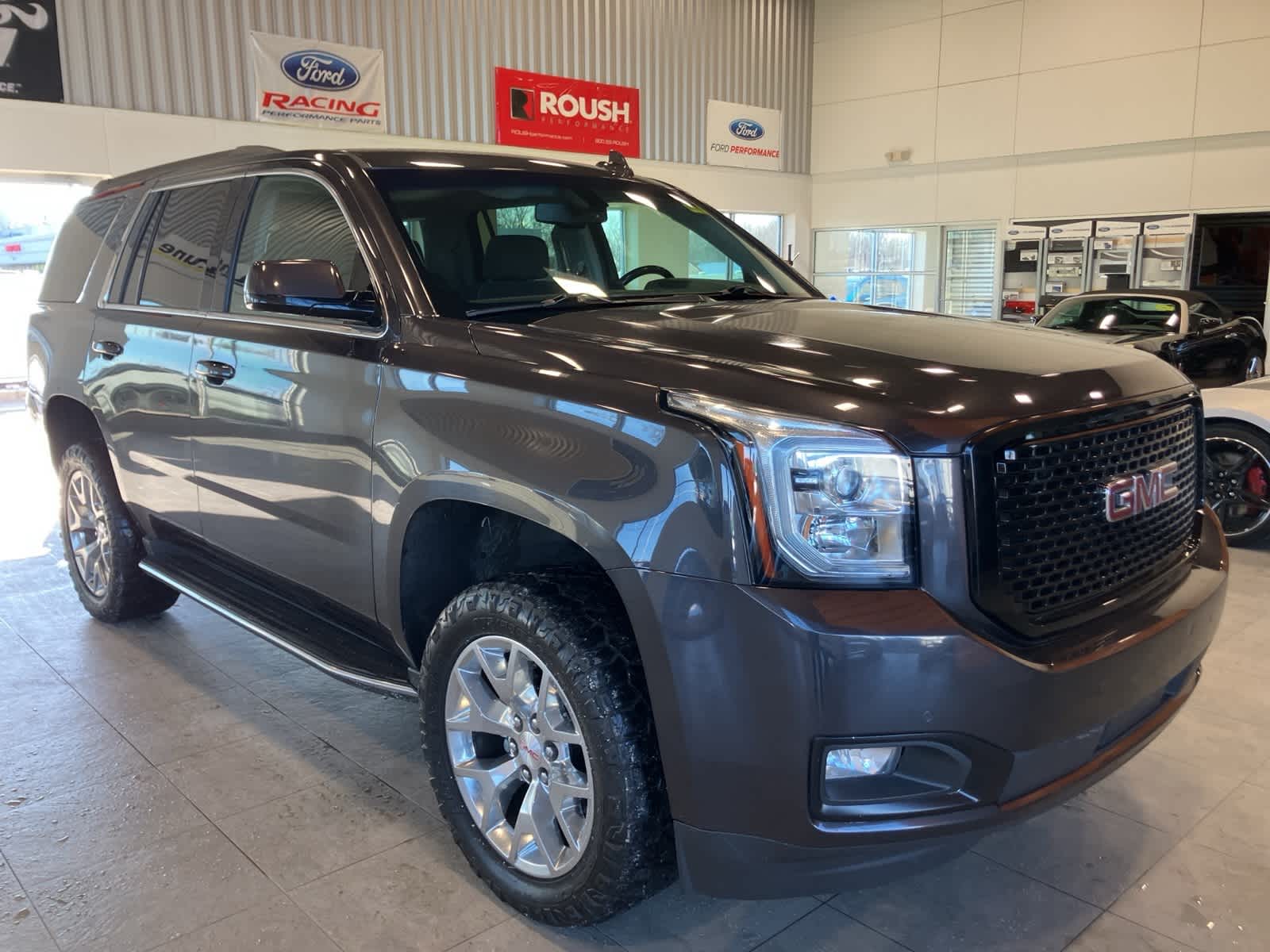 Thumbnail: 2016 GMC Yukon - 3