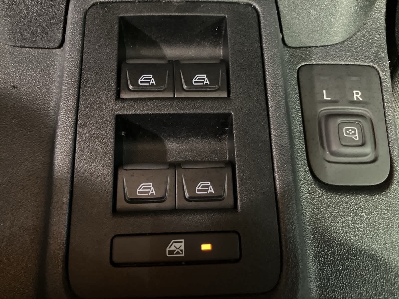 Thumbnail: 2023 Ford Bronco - 15