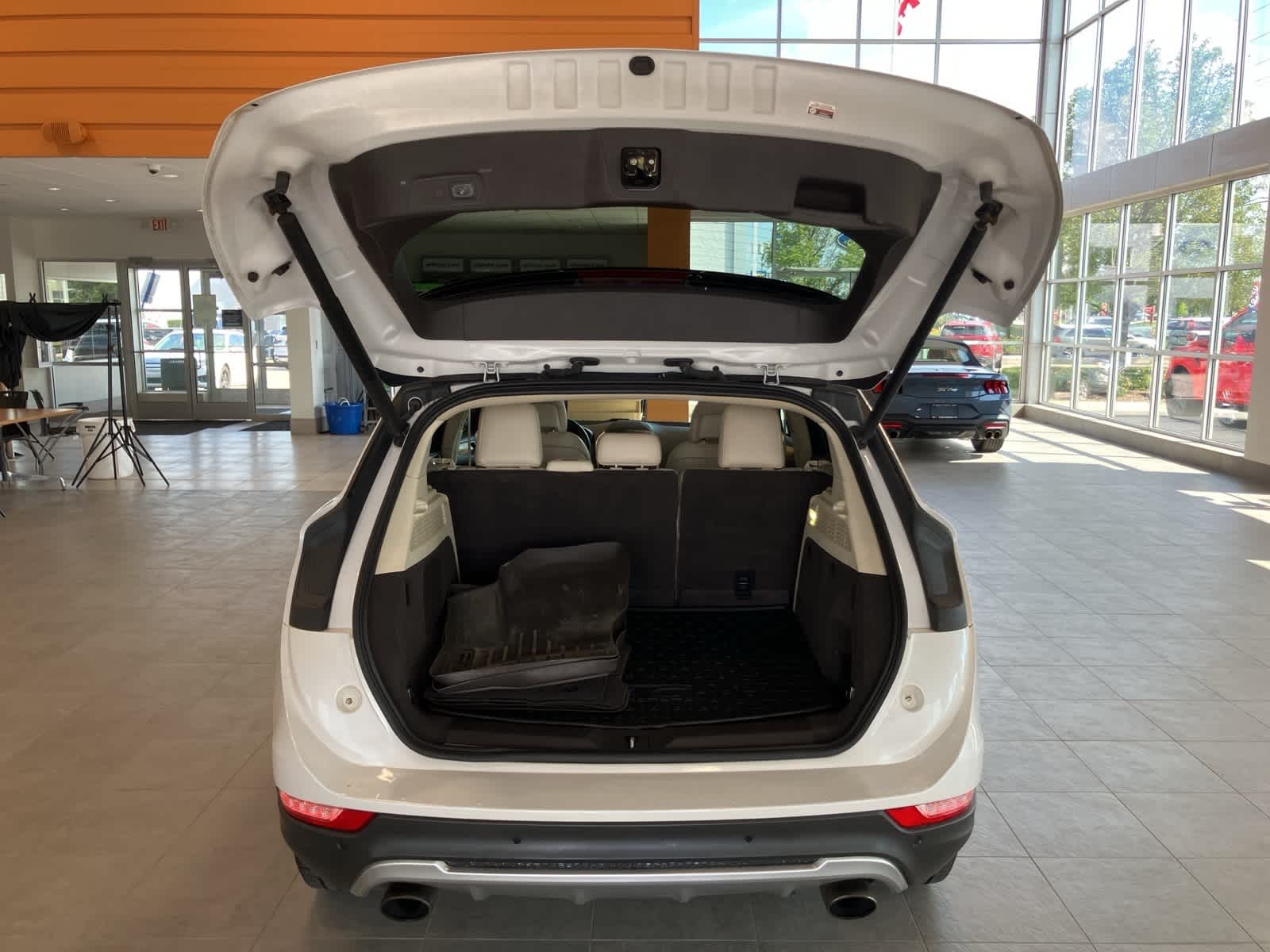Thumbnail: 2016 Lincoln MKC - 29