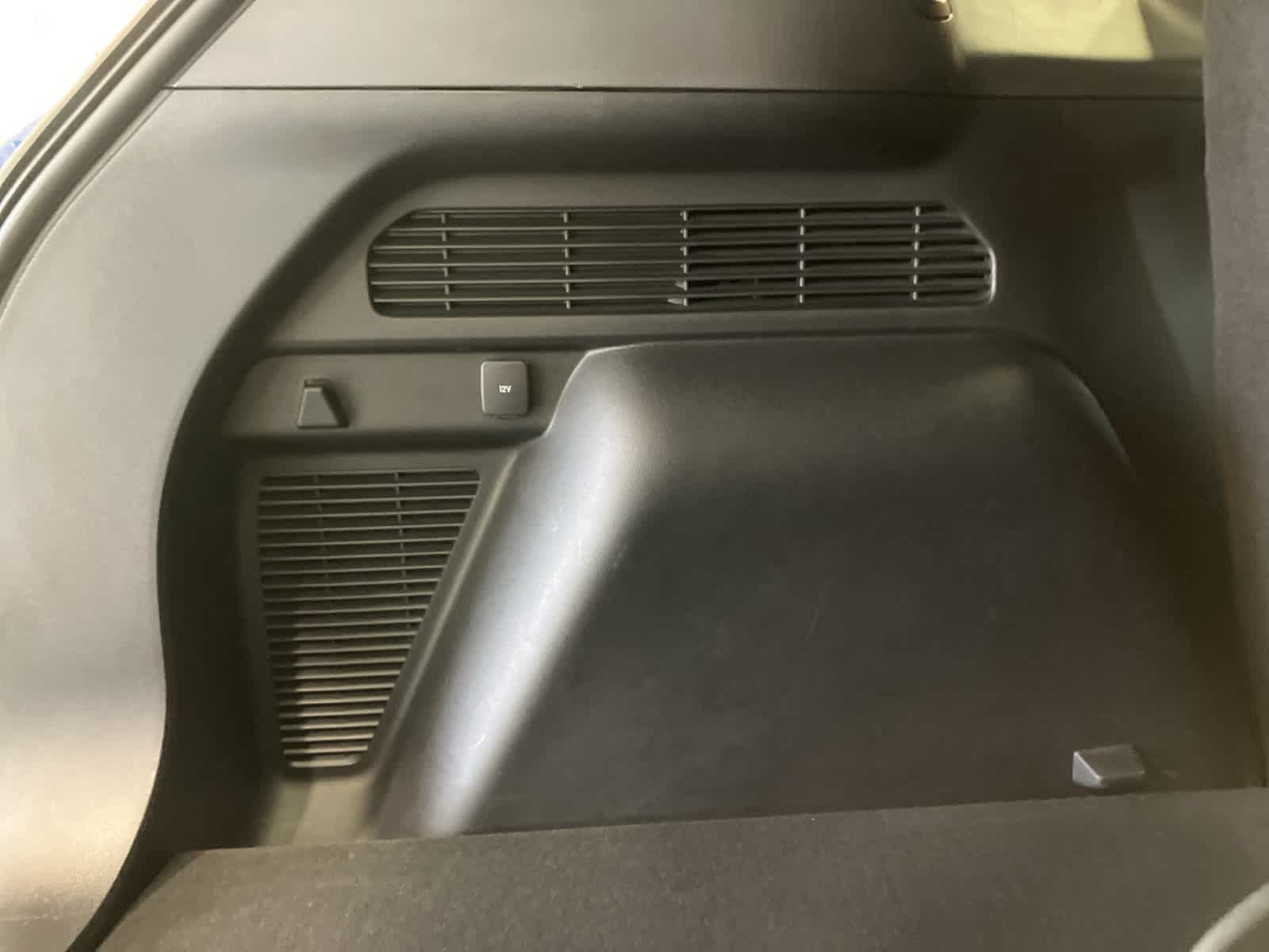 Thumbnail: 2022 Ford Escape - 29