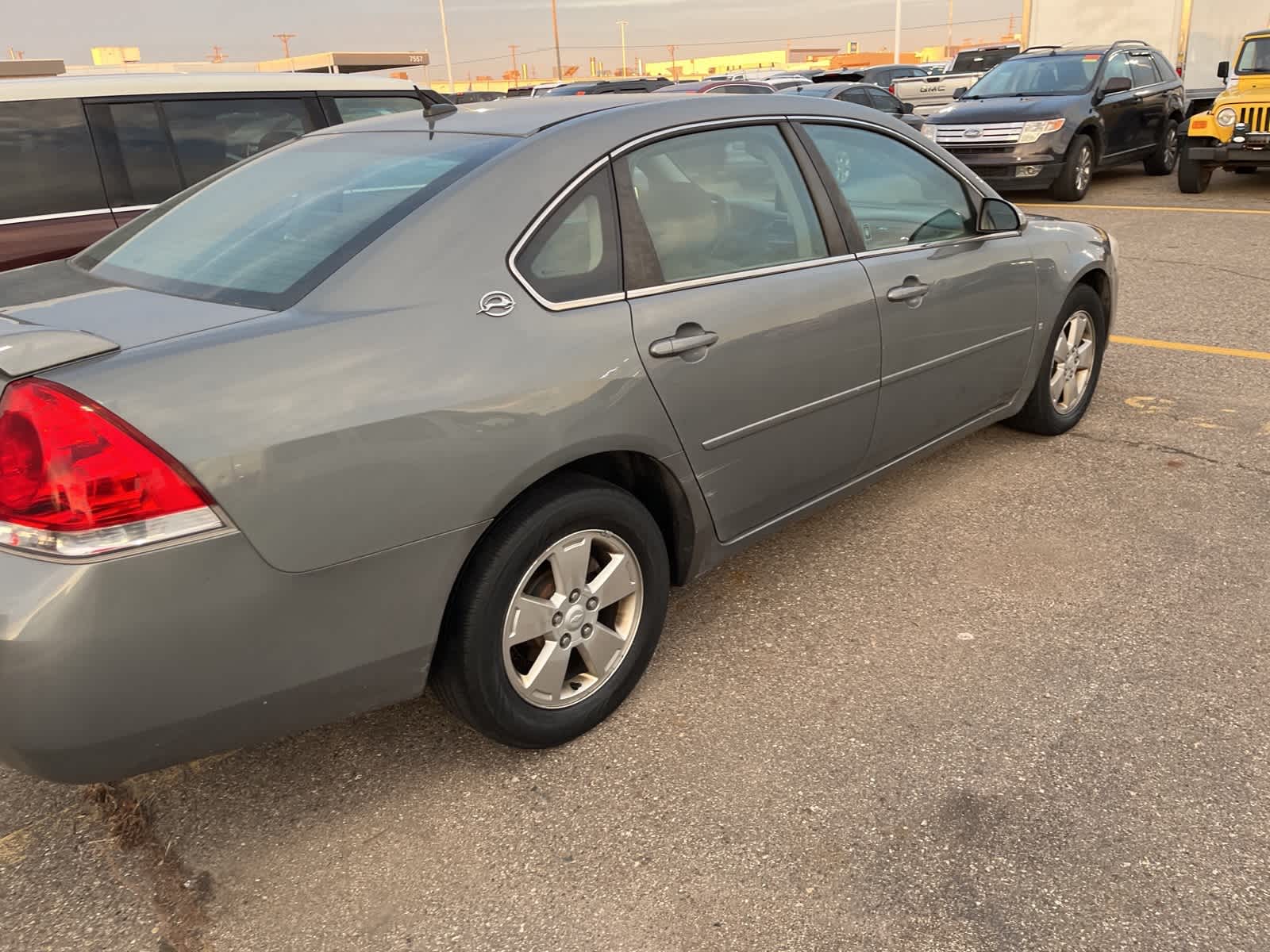 Thumbnail: 2008 Chevrolet Impala - 16